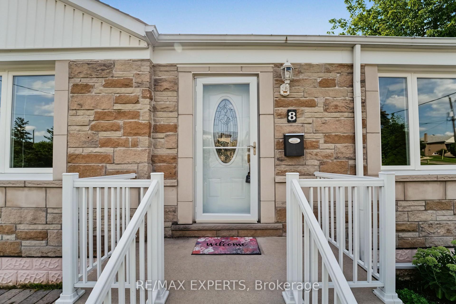 Photo 6 of 8 Palamar Road, North York, Downsview-Roding-CFB — HOMEH
