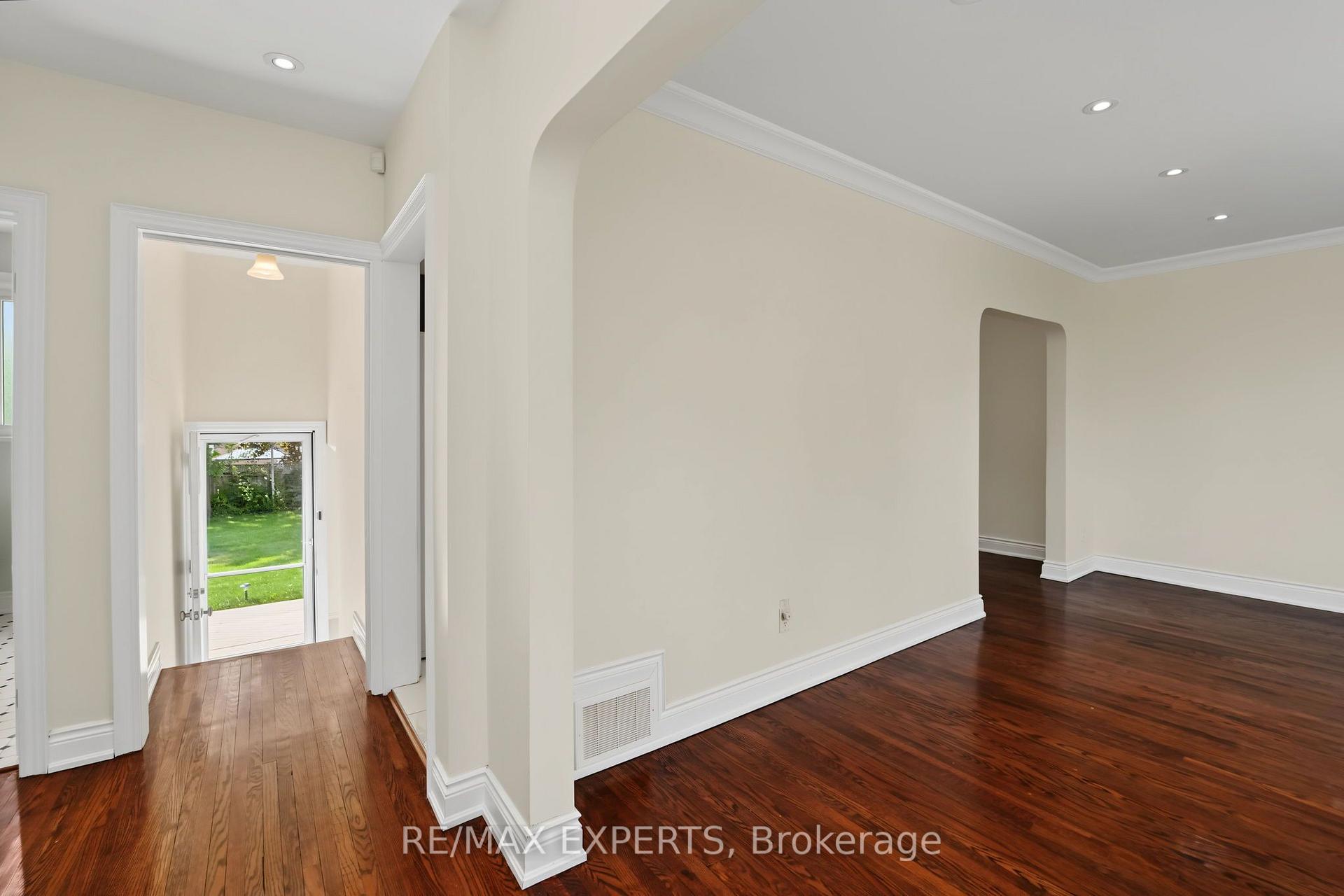 Photo 8 of 8 Palamar Road, North York, Downsview-Roding-CFB — HOMEH