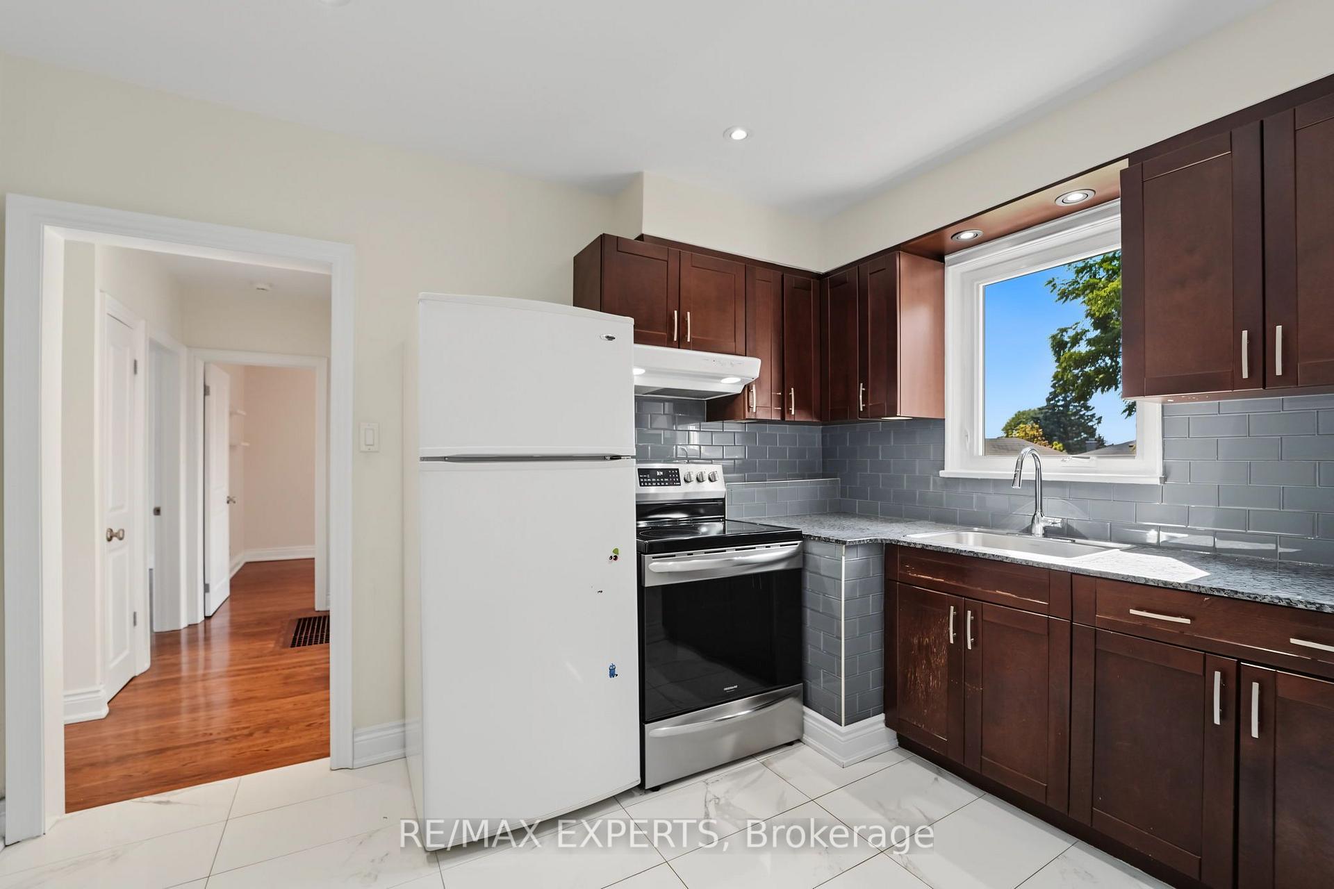 Photo 17 of 8 Palamar Road, North York, Downsview-Roding-CFB — HOMEH