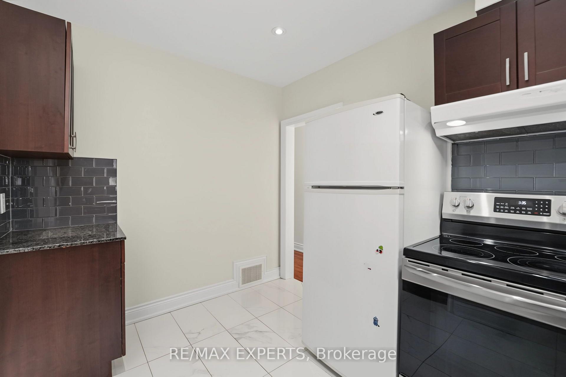 Photo 20 of 8 Palamar Road, North York, Downsview-Roding-CFB — HOMEH