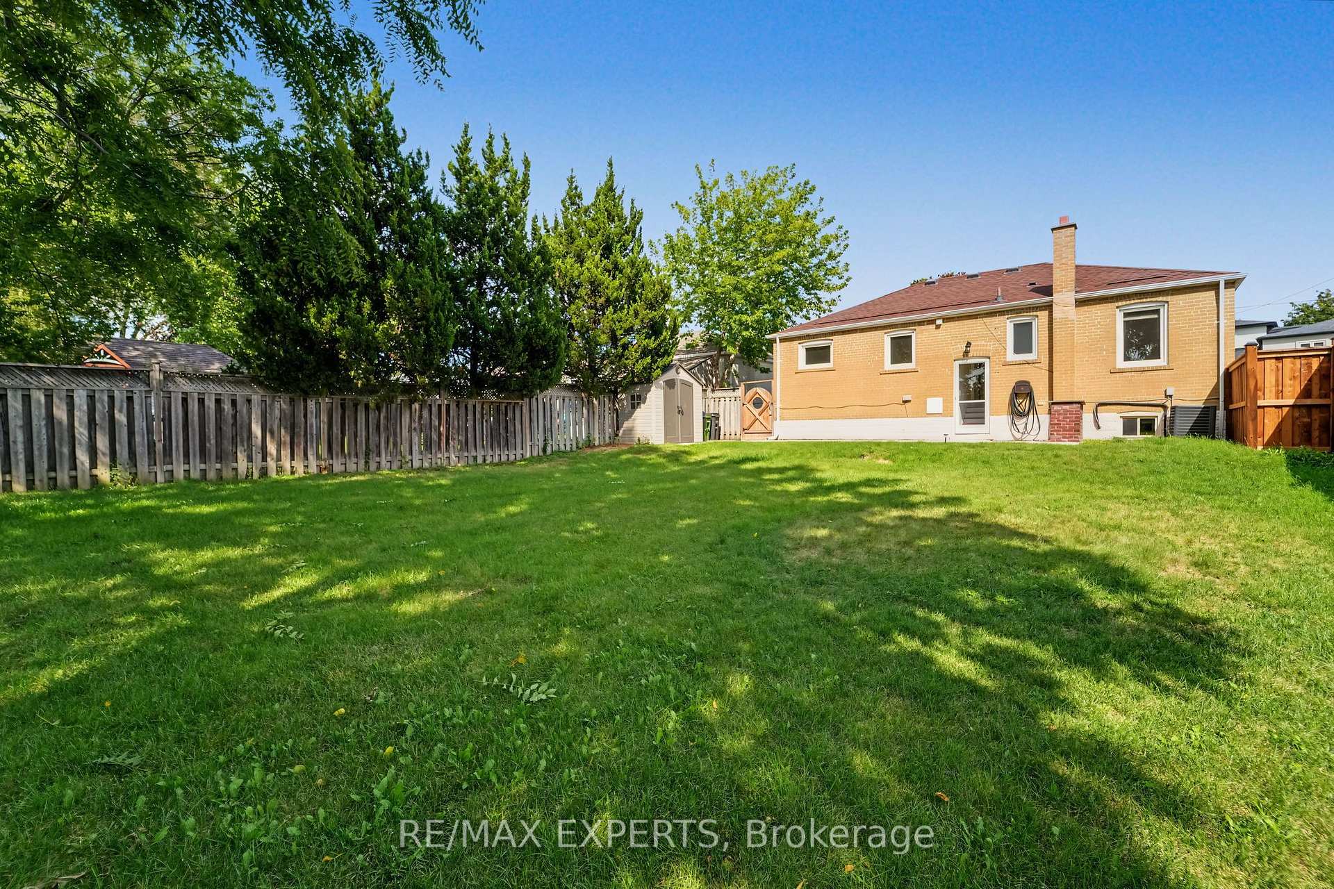 Photo 46 of 8 Palamar Road, North York, Downsview-Roding-CFB — HOMEH