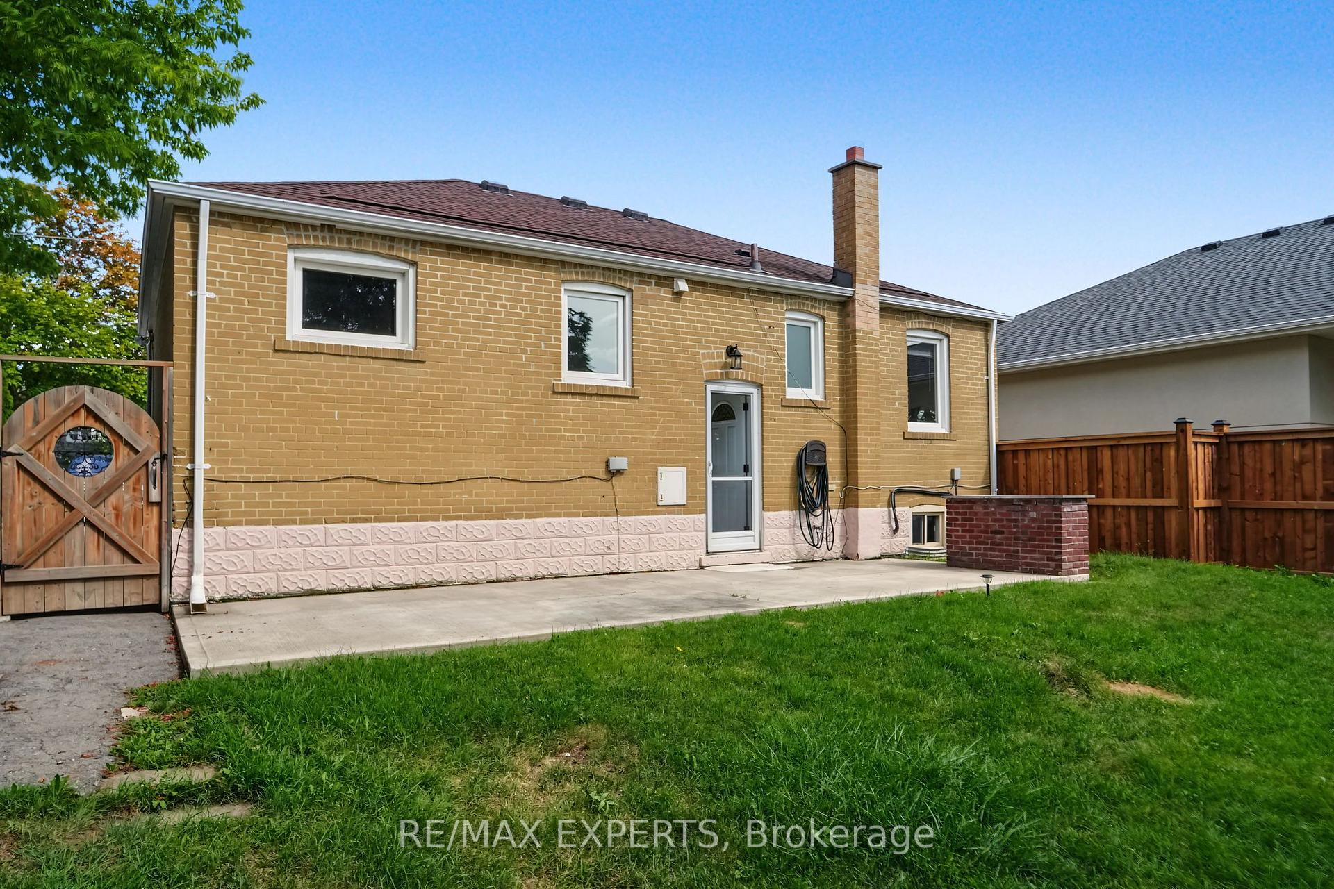 Photo 47 of 8 Palamar Road, North York, Downsview-Roding-CFB — HOMEH