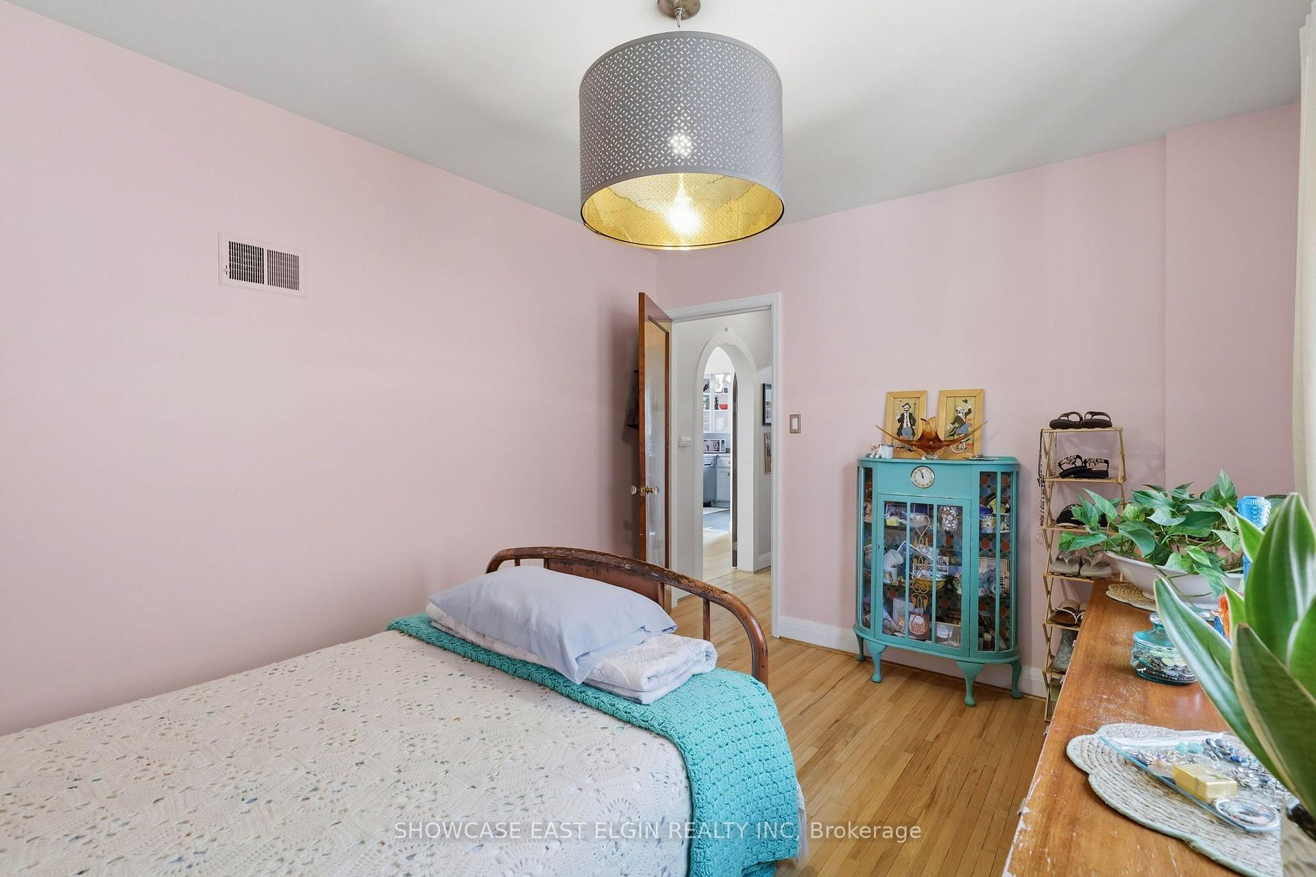 Photo 24 of 122 Redan Street, St. Thomas — HOMEH