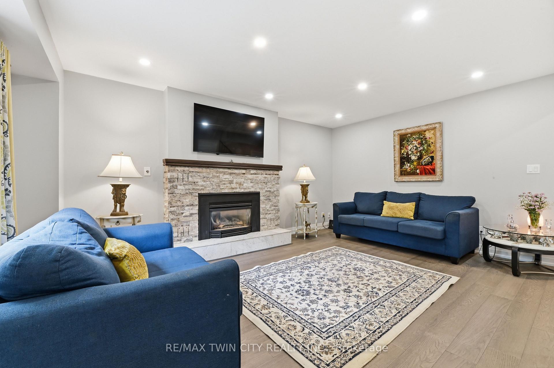 Photo 16 of 512 Hawthorne Crescent, Milton, Bronte Meadows — HOMEH