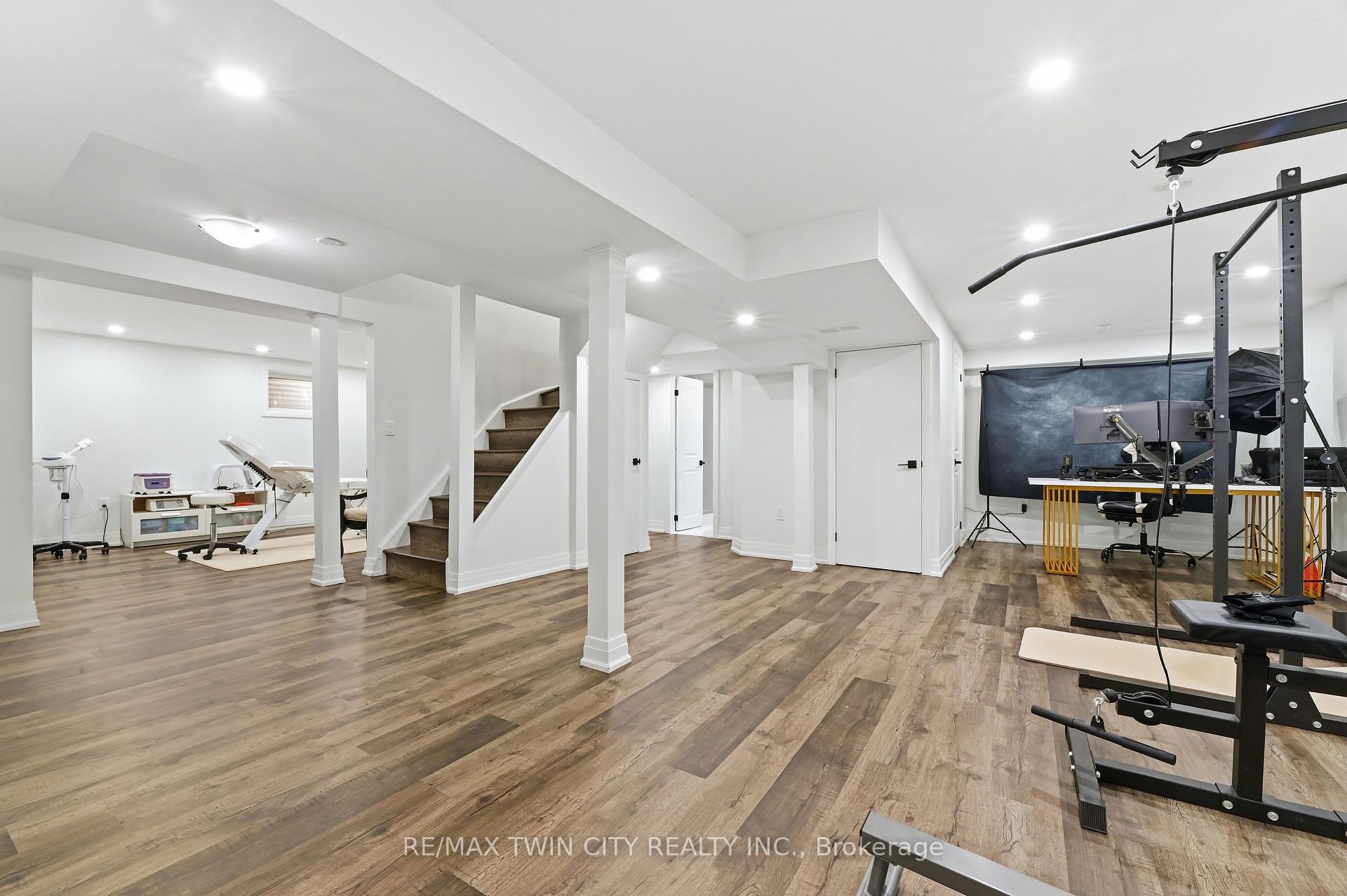 Photo 28 of 512 Hawthorne Crescent, Milton, Bronte Meadows — HOMEH