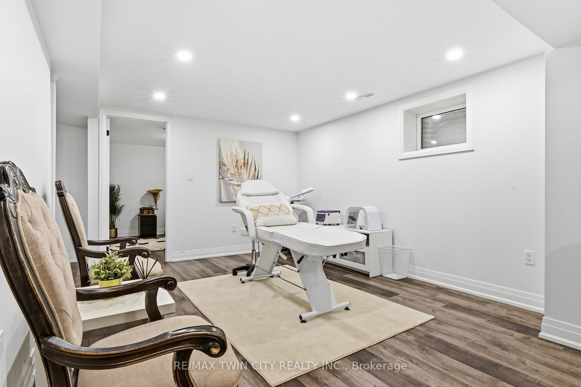 Photo 30 of 512 Hawthorne Crescent, Milton, Bronte Meadows — HOMEH