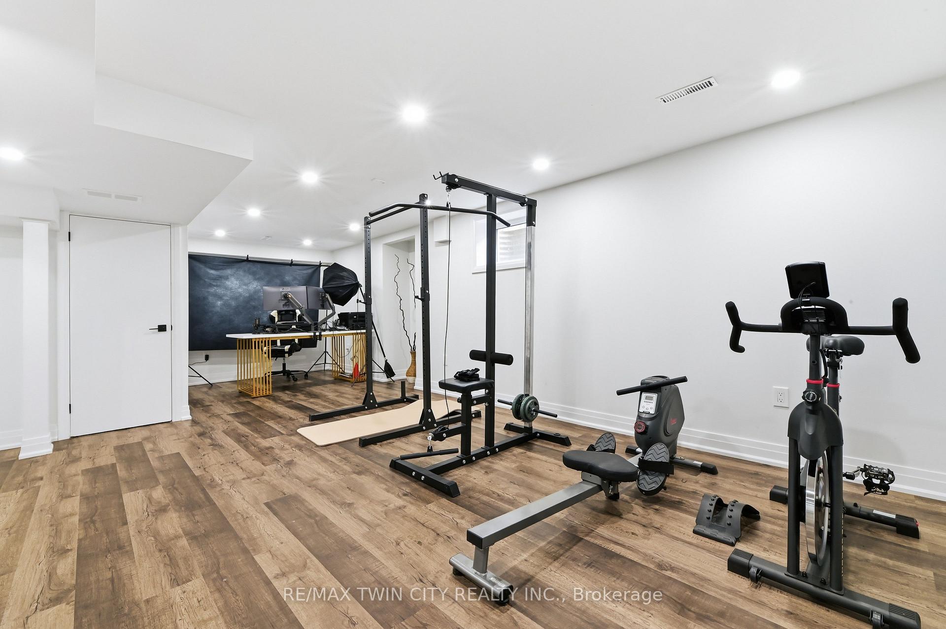 Photo 33 of 512 Hawthorne Crescent, Milton, Bronte Meadows — HOMEH