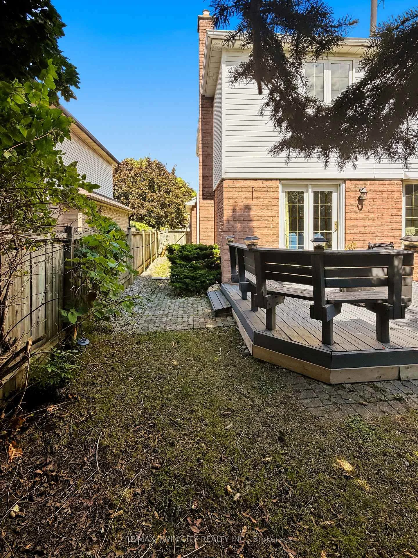 Photo 39 of 512 Hawthorne Crescent, Milton, Bronte Meadows — HOMEH