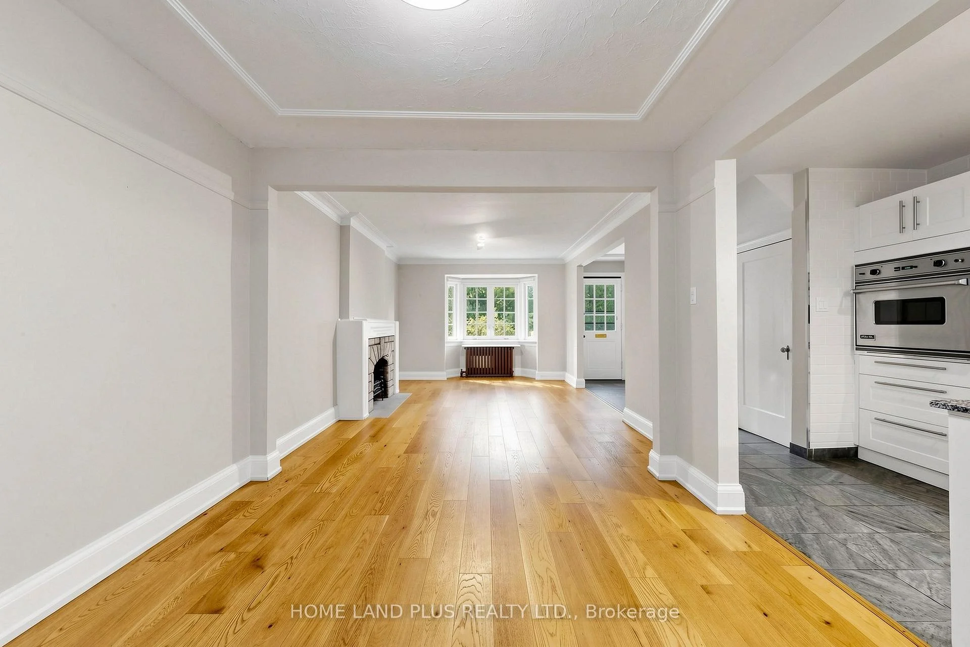 Photo 11 of 57 Mann Avenue, Toronto, Mount Pleasant East — HOMEH