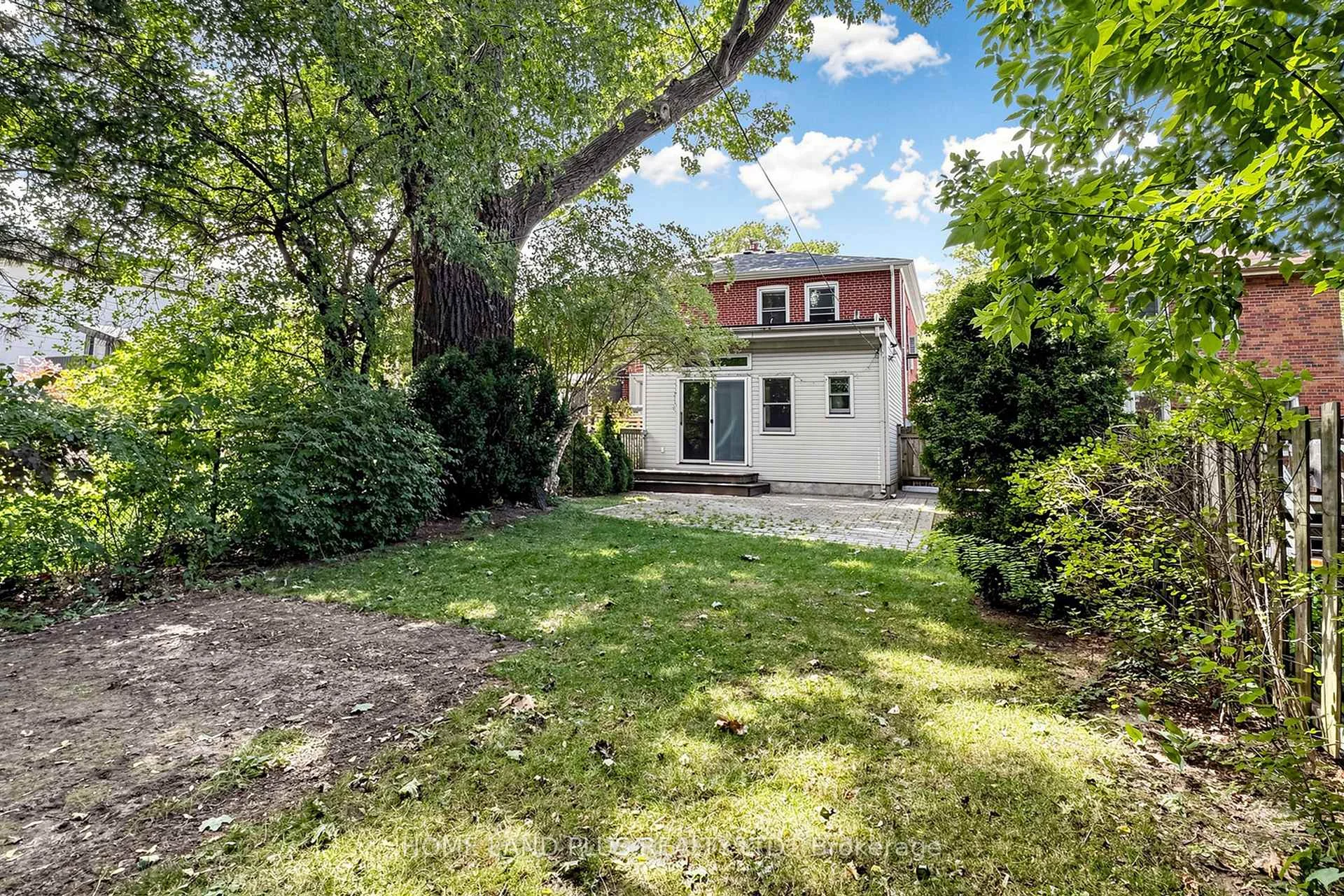 Photo 39 of 57 Mann Avenue, Toronto, Mount Pleasant East — HOMEH