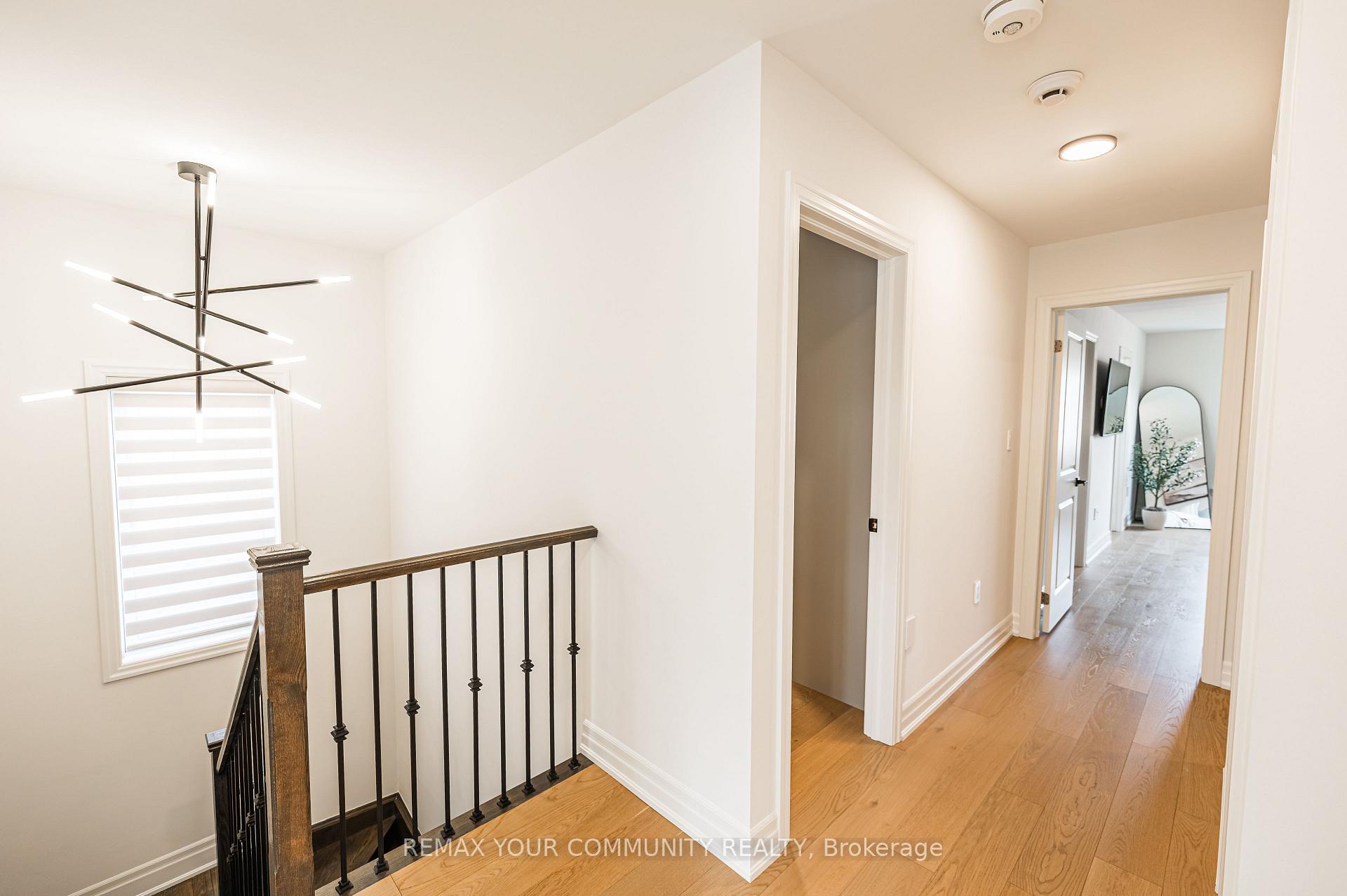 Photo 15 of 26 Faust Ridge, Vaughan, Kleinburg — HOMEH
