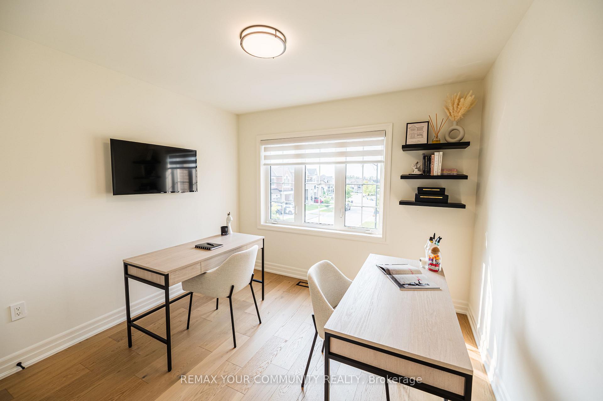 Photo 17 of 26 Faust Ridge, Vaughan, Kleinburg — HOMEH