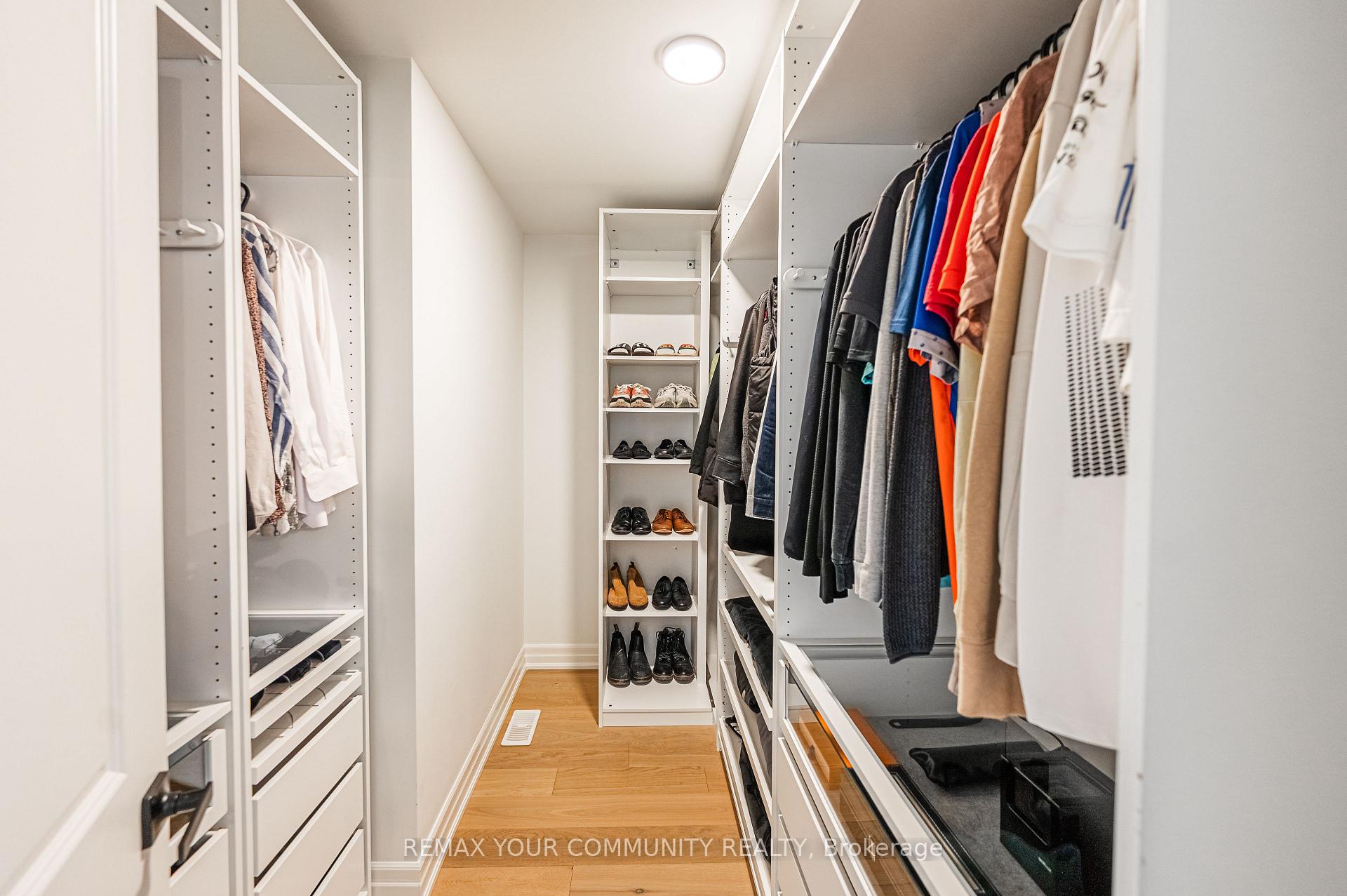 Photo 23 of 26 Faust Ridge, Vaughan, Kleinburg — HOMEH