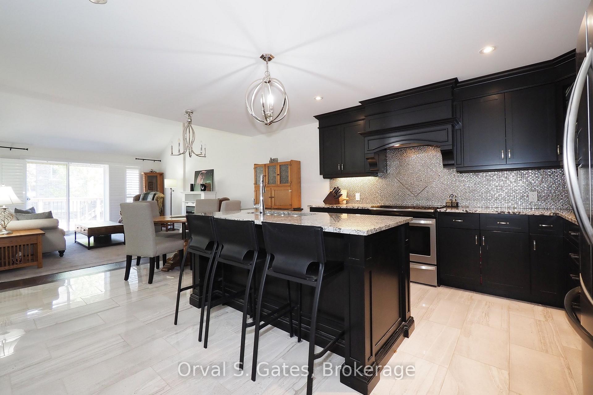 Photo 7 of 31 Juniper Street, Guelph/Eramosa, Rockwood — HOMEH