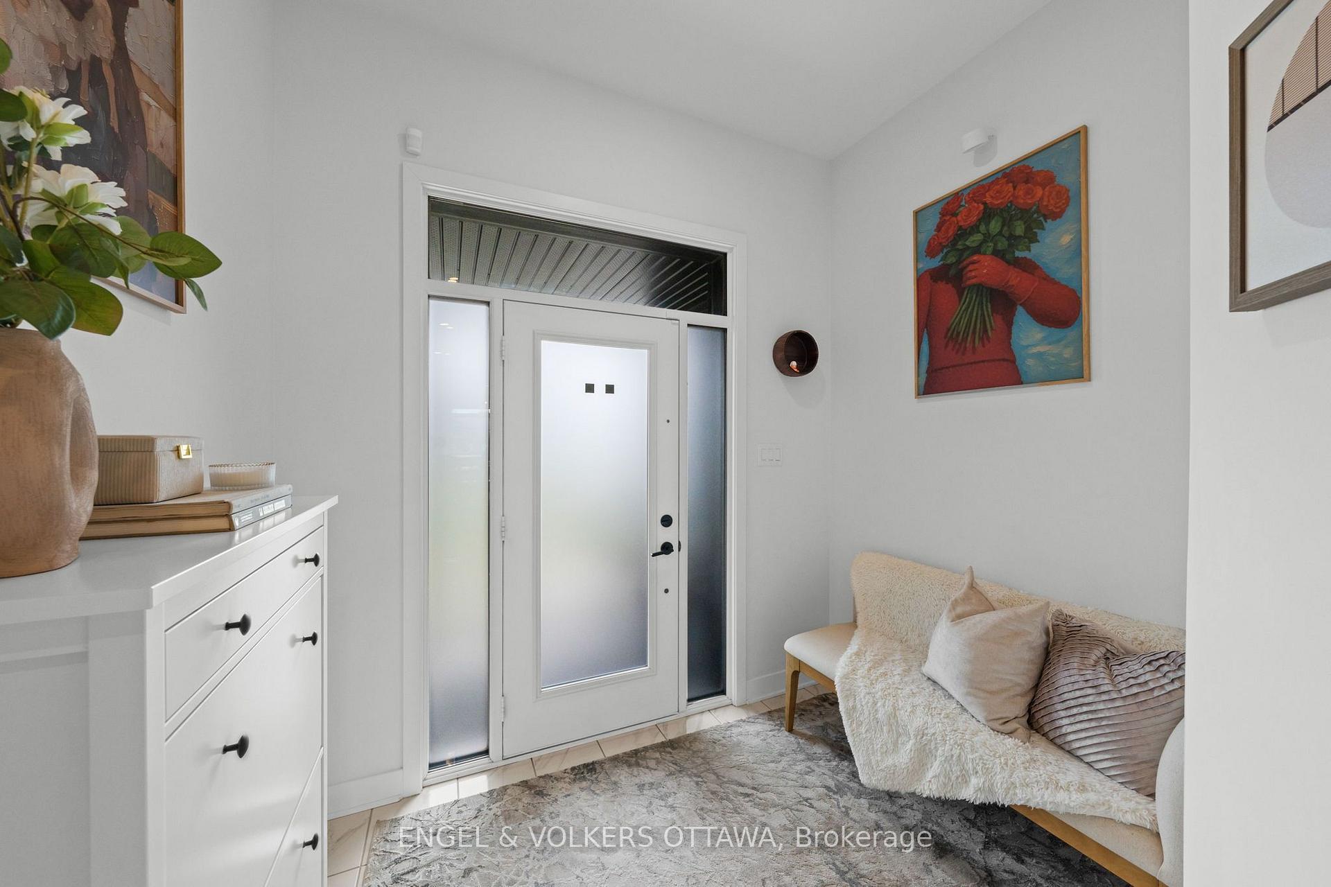 Photo 2 of 167 Longworth Avenue, Ottawa, Leitrim — HOMEH