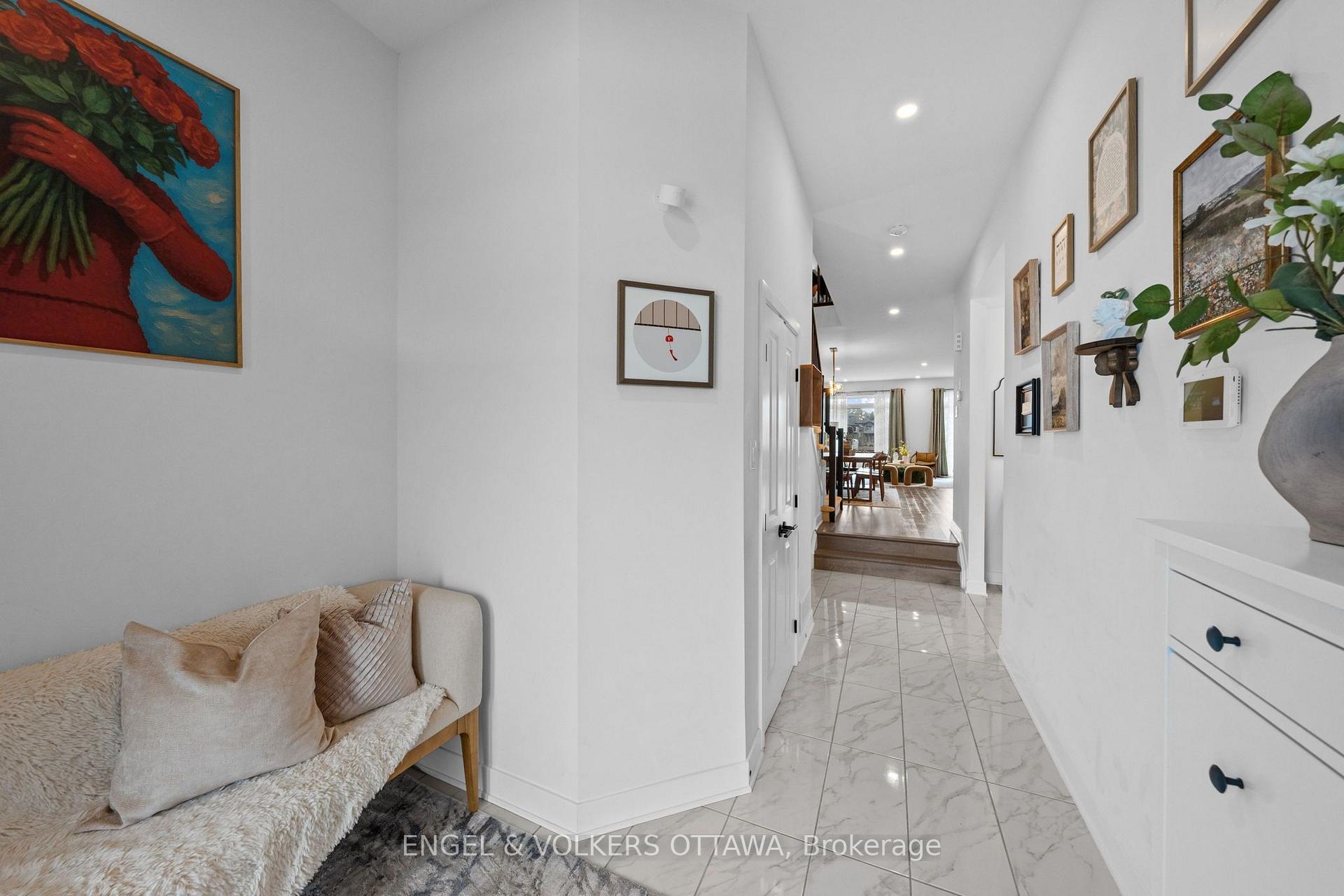 Photo 3 of 167 Longworth Avenue, Ottawa, Leitrim — HOMEH