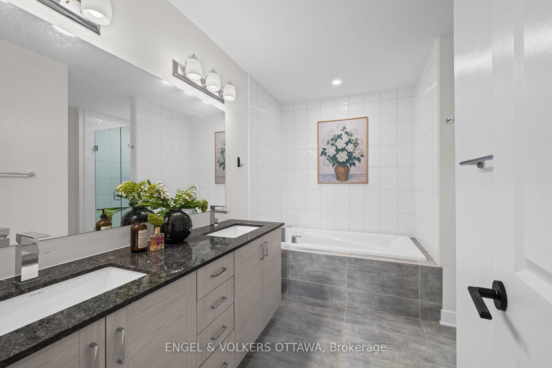 Photo 14 of 167 Longworth Avenue, Ottawa, Leitrim — HOMEH