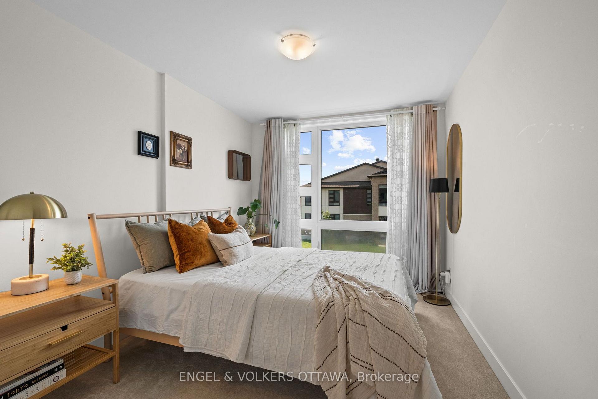 Photo 18 of 167 Longworth Avenue, Ottawa, Leitrim — HOMEH