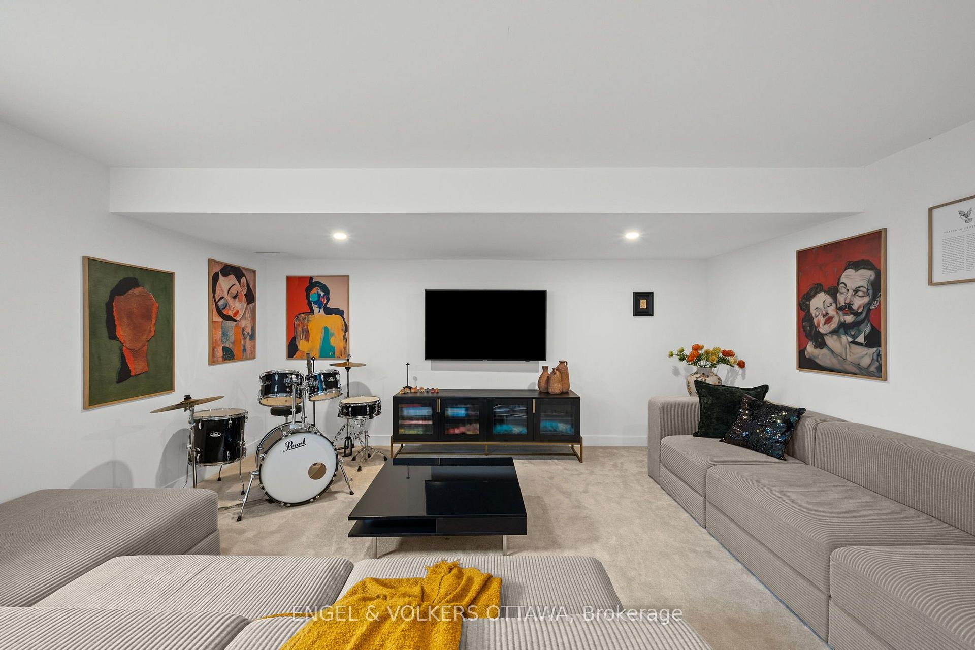 Photo 24 of 167 Longworth Avenue, Ottawa, Leitrim — HOMEH