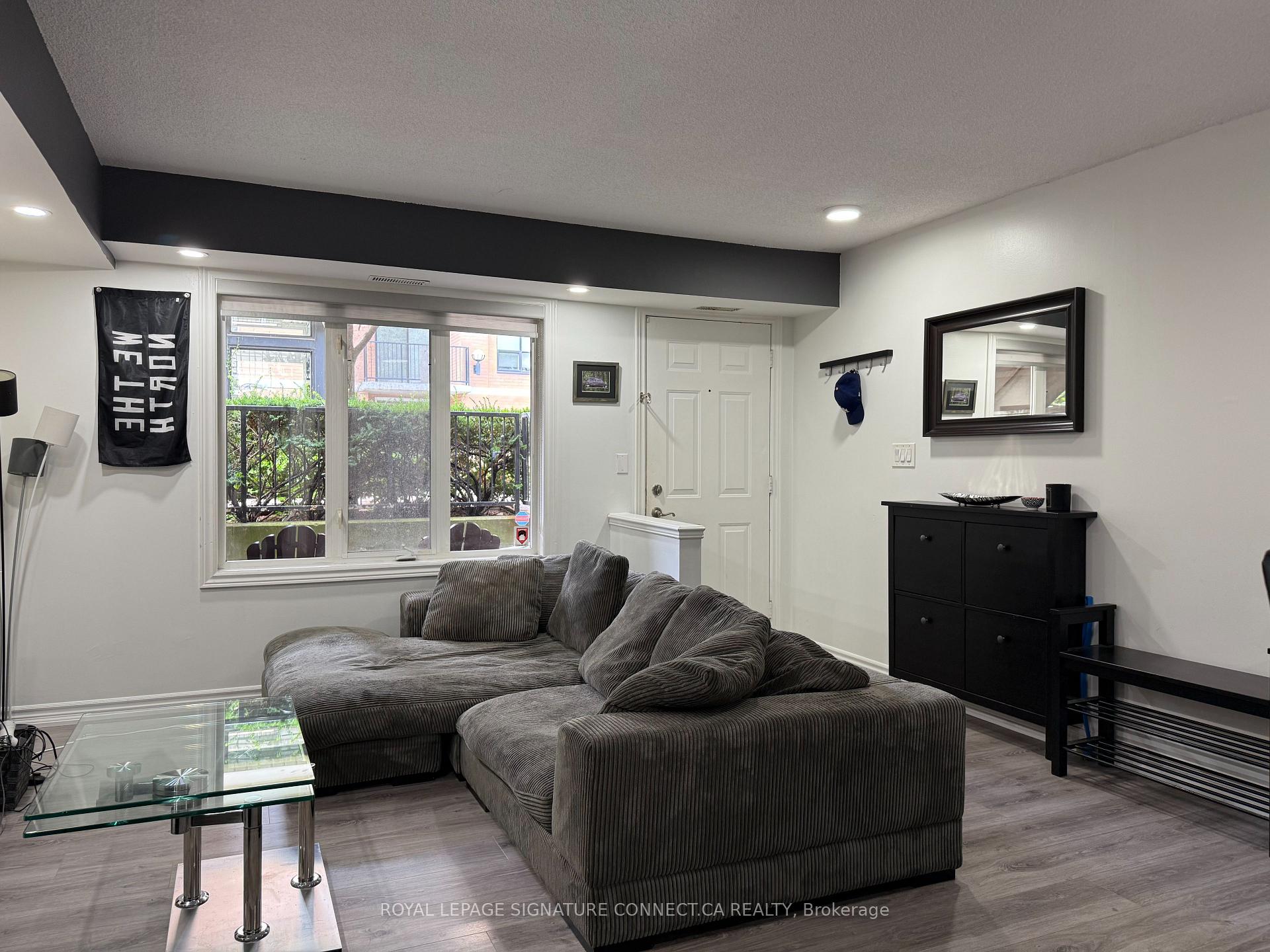 Photo 7 of Unit TH39, 208 Niagara Street, Toronto, Niagara — HOMEH