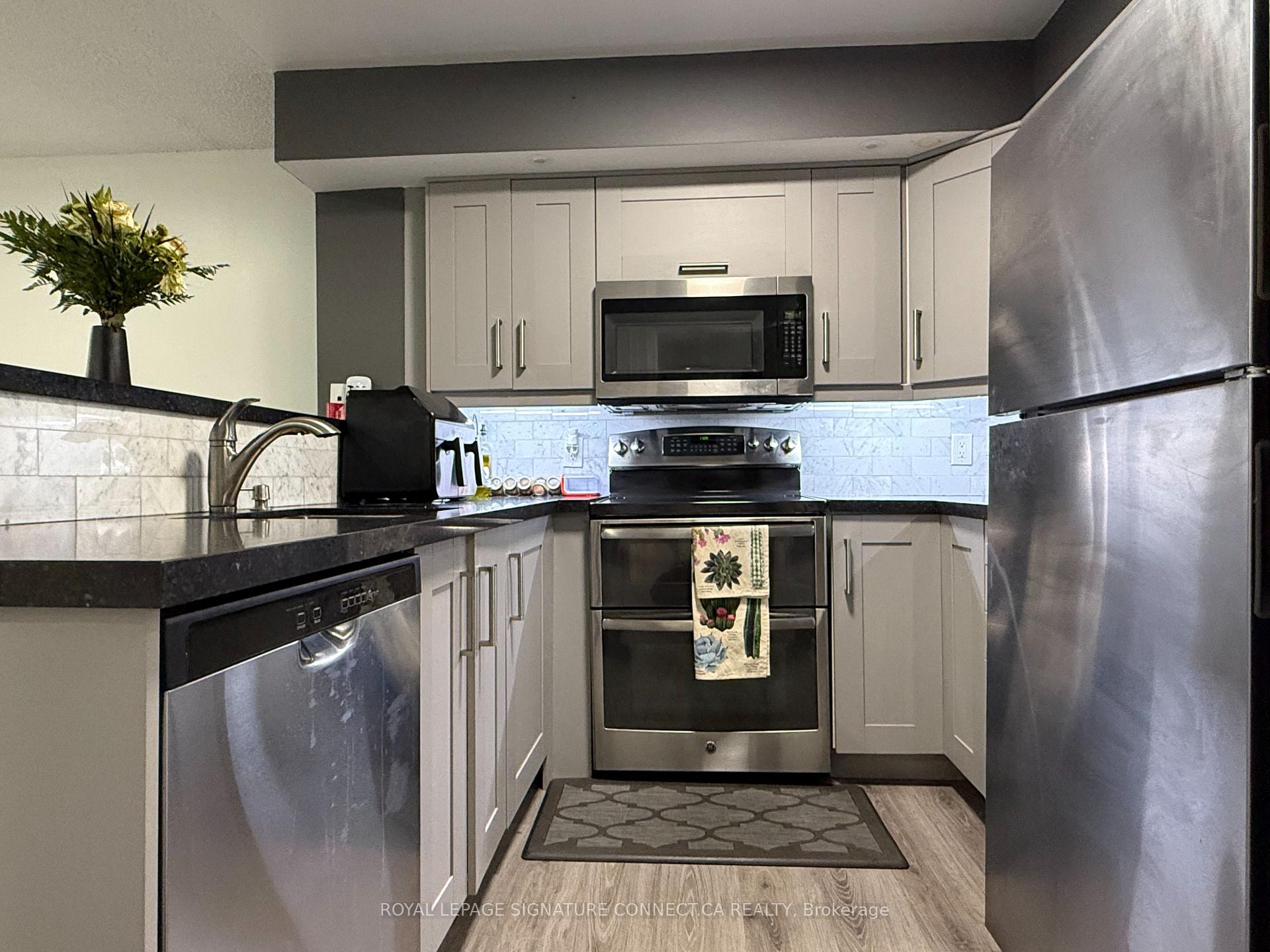 Photo 11 of Unit TH39, 208 Niagara Street, Toronto, Niagara — HOMEH