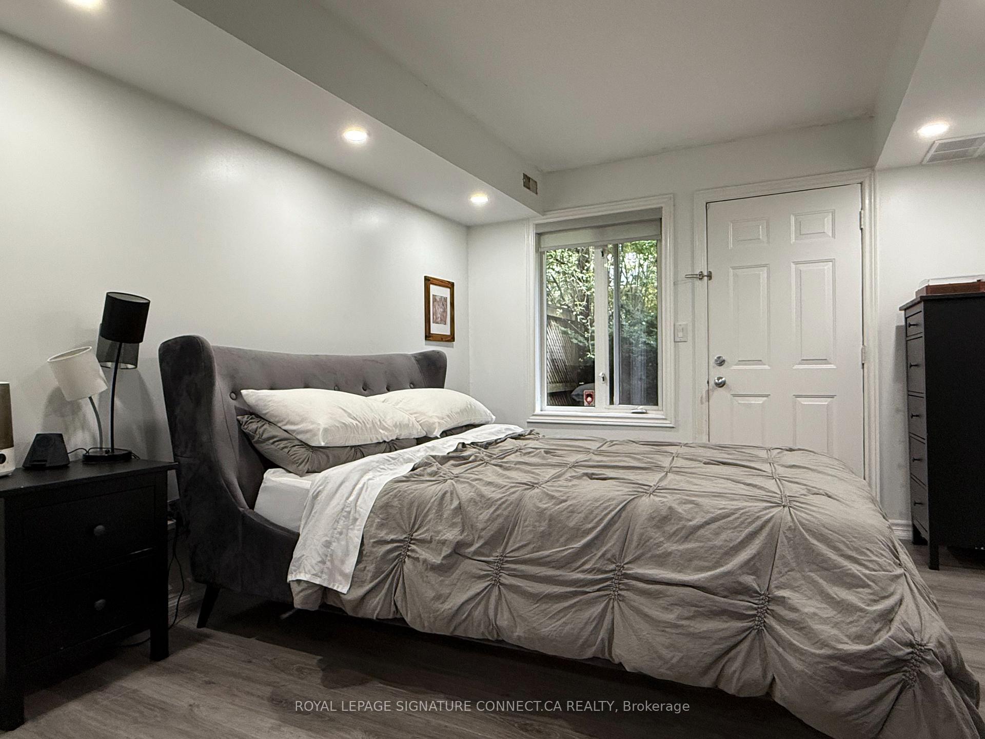 Photo 13 of Unit TH39, 208 Niagara Street, Toronto, Niagara — HOMEH