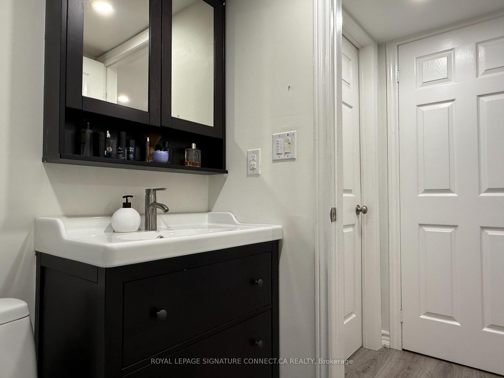Photo 18 of Unit TH39, 208 Niagara Street, Toronto, Niagara — HOMEH