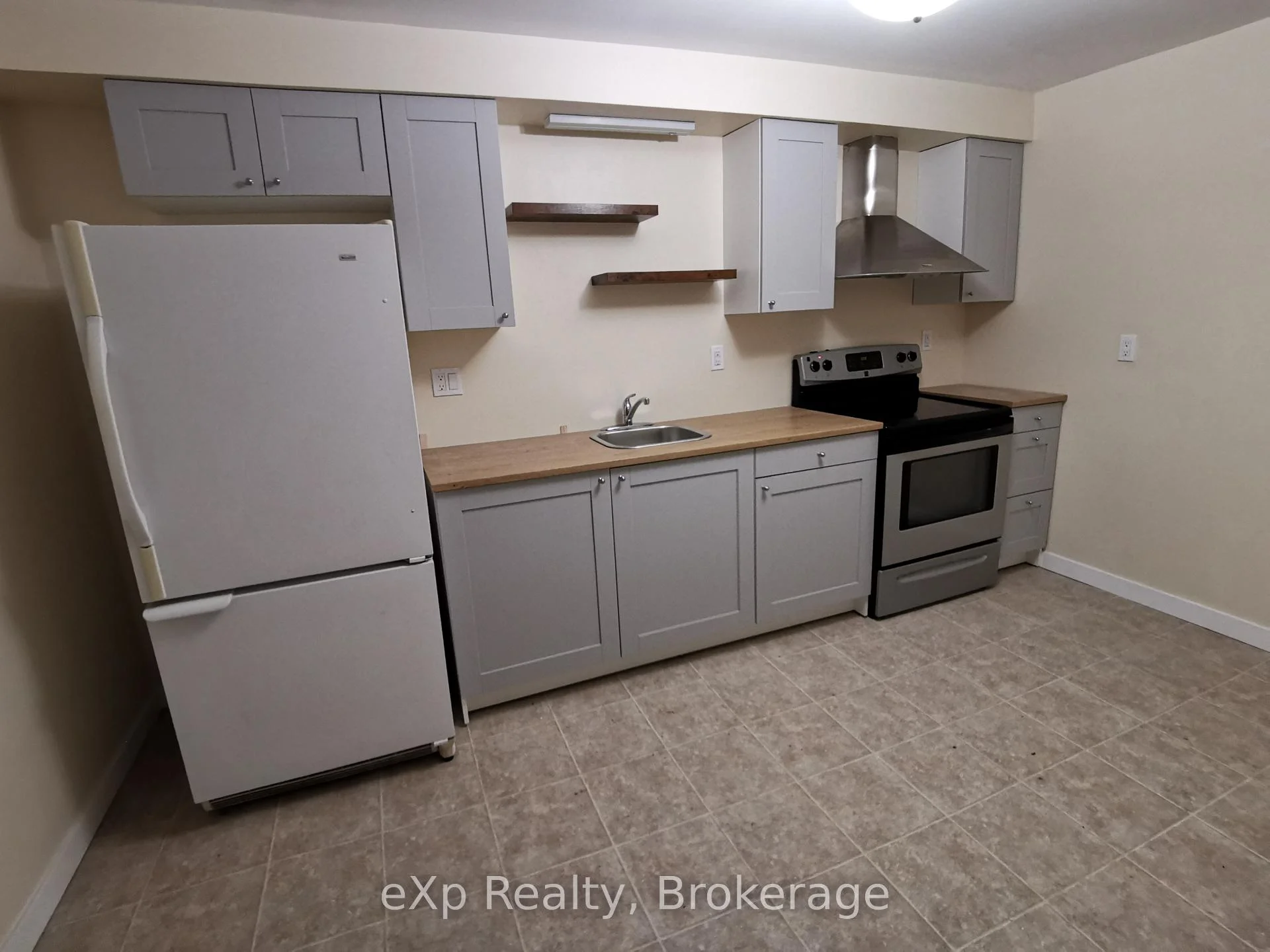 Photo 6 of 20 Charlotte Street, Belleville, Belleville Ward — HOMEH