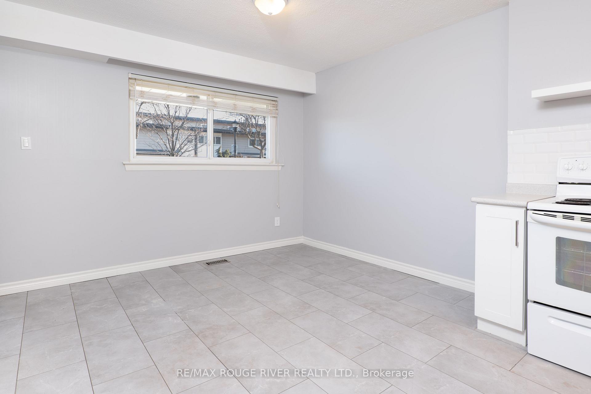 Photo 6 of Unit 27, 925 Bayly Street, Pickering, West Shore — HOMEH