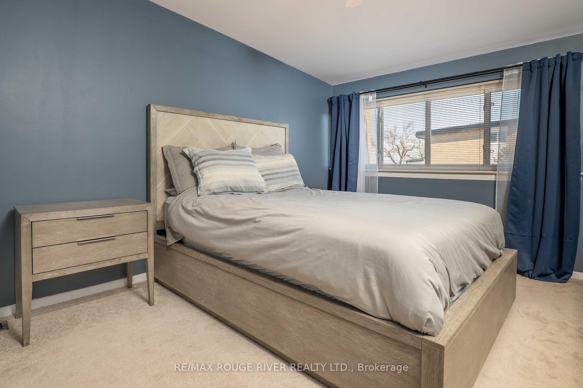 Photo 11 of Unit 27, 925 Bayly Street, Pickering, West Shore — HOMEH