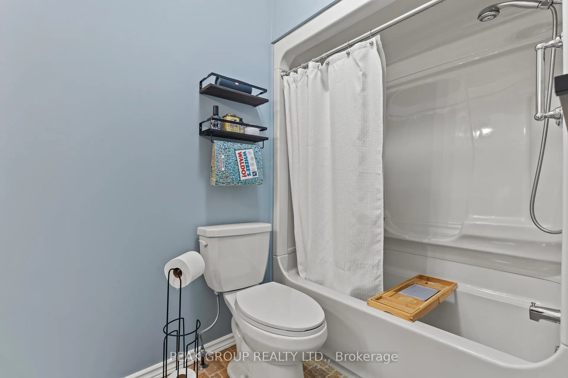 Photo 19 of 8 Holden Street, St. Catharines, Fairview — HOMEH