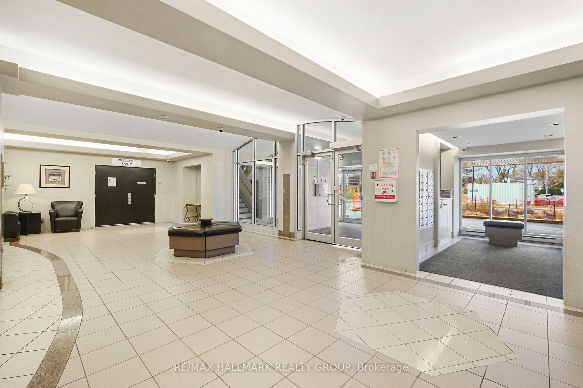 Photo 2 of Unit 210, 900 Dynes Road, Ottawa, Carleton Square — HOMEH