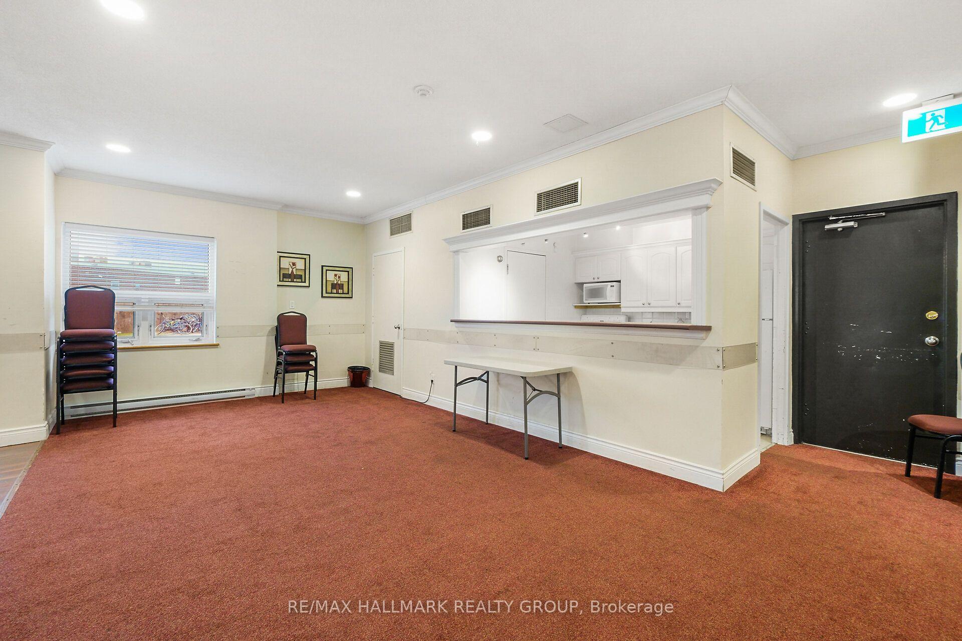 Photo 4 of Unit 210, 900 Dynes Road, Ottawa, Carleton Square — HOMEH