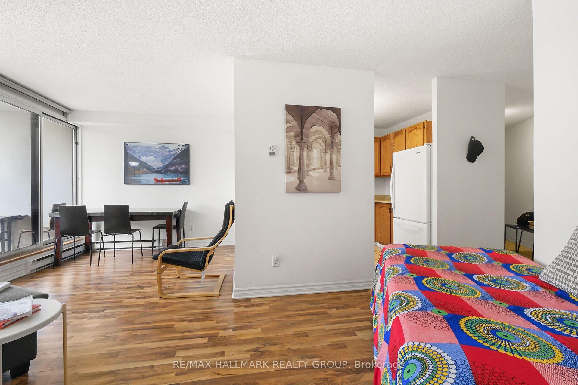 Photo 11 of Unit 210, 900 Dynes Road, Ottawa, Carleton Square — HOMEH