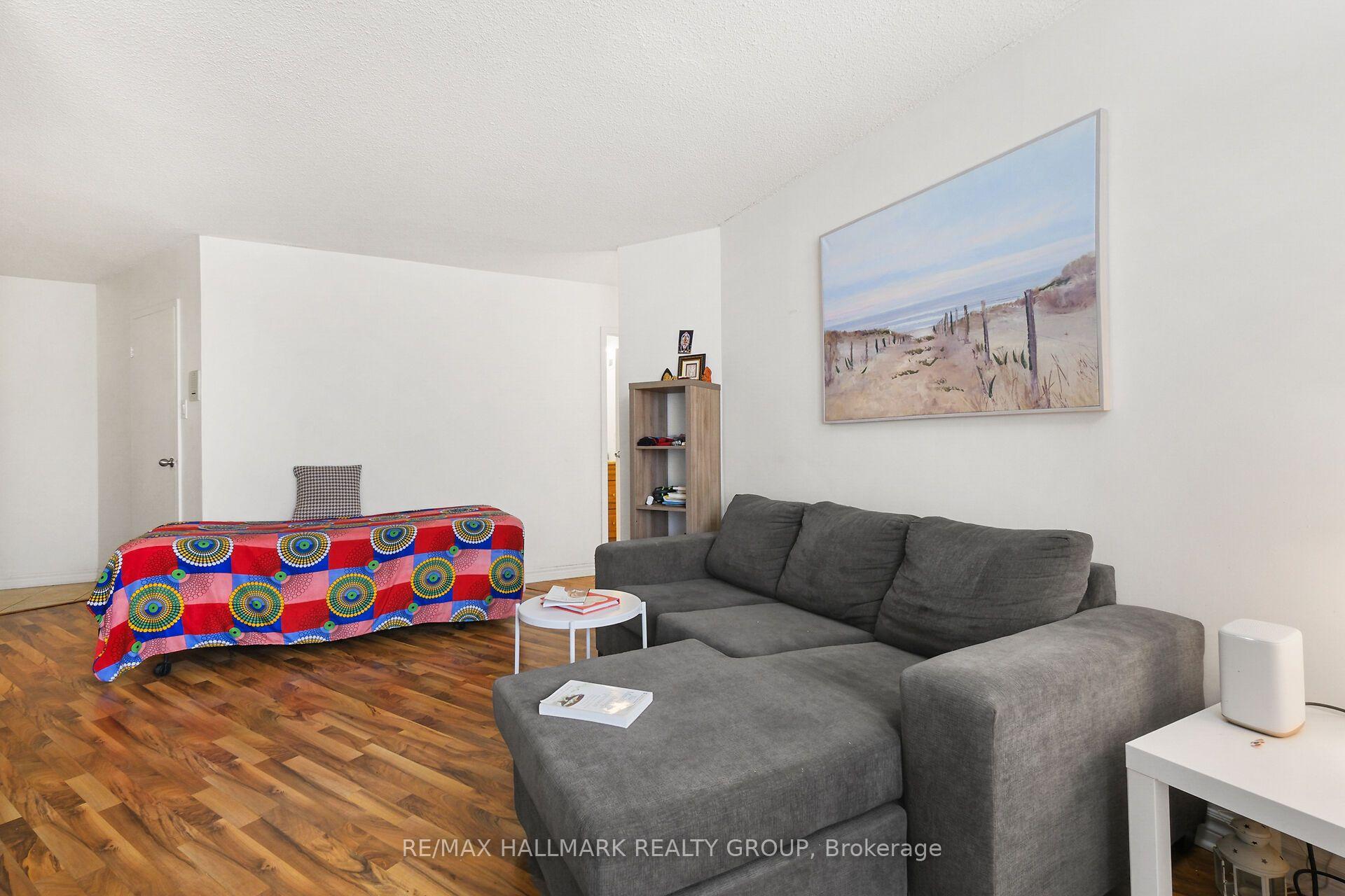 Photo 13 of Unit 210, 900 Dynes Road, Ottawa, Carleton Square — HOMEH