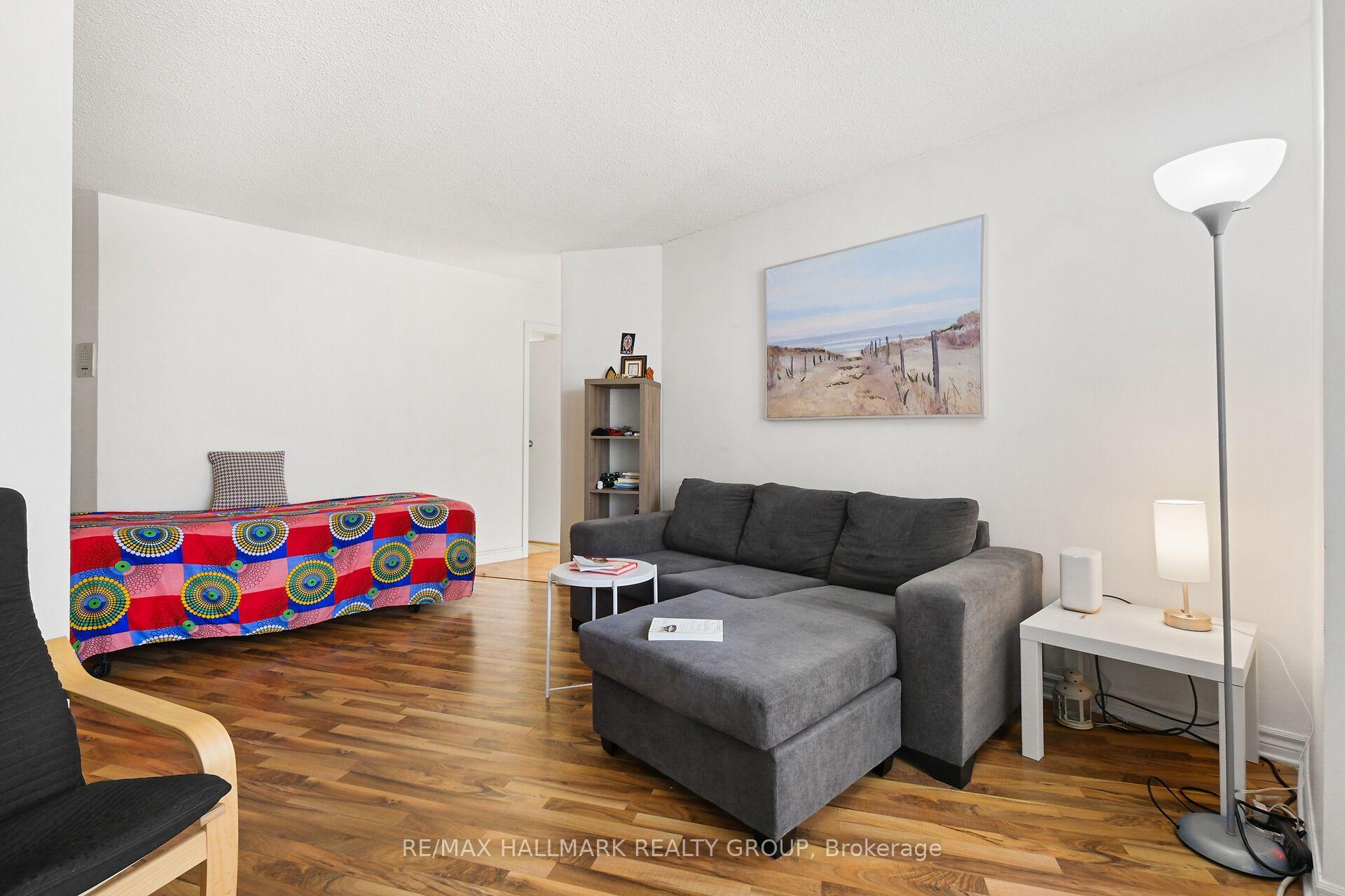 Photo 14 of Unit 210, 900 Dynes Road, Ottawa, Carleton Square — HOMEH