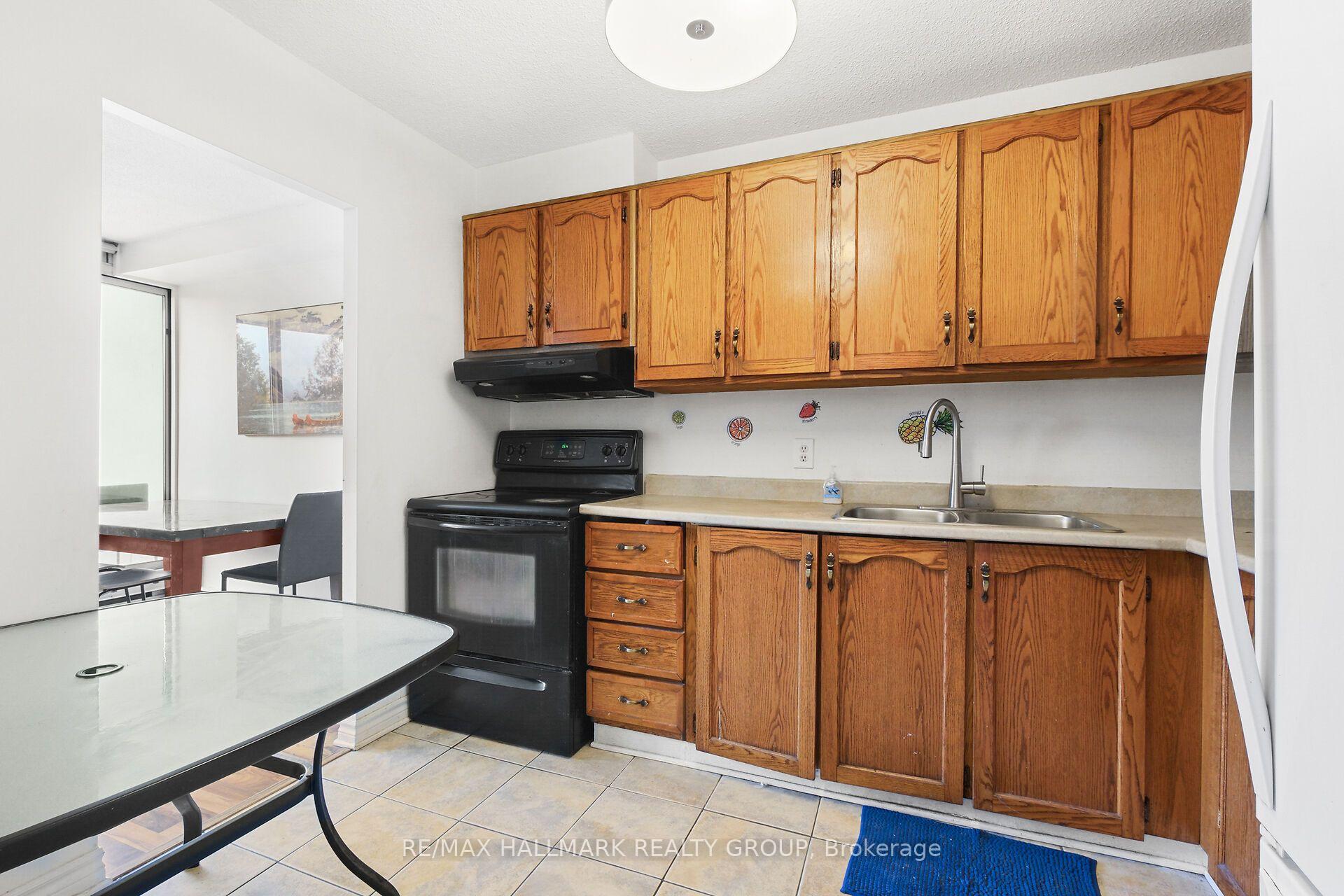 Photo 19 of Unit 210, 900 Dynes Road, Ottawa, Carleton Square — HOMEH