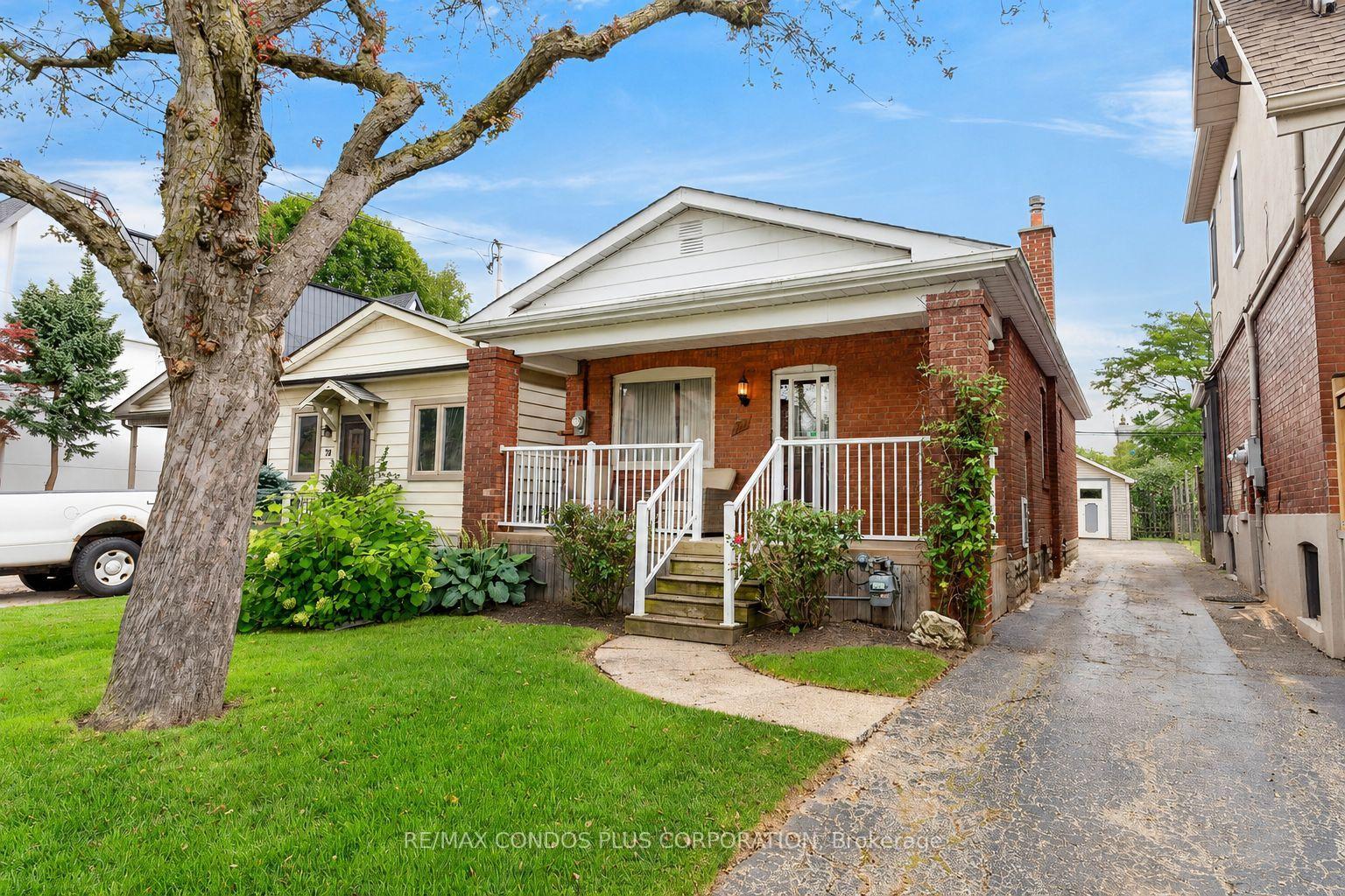 Photo 2 of 77 Fifth Street, Etobicoke, New Toronto — HOMEH