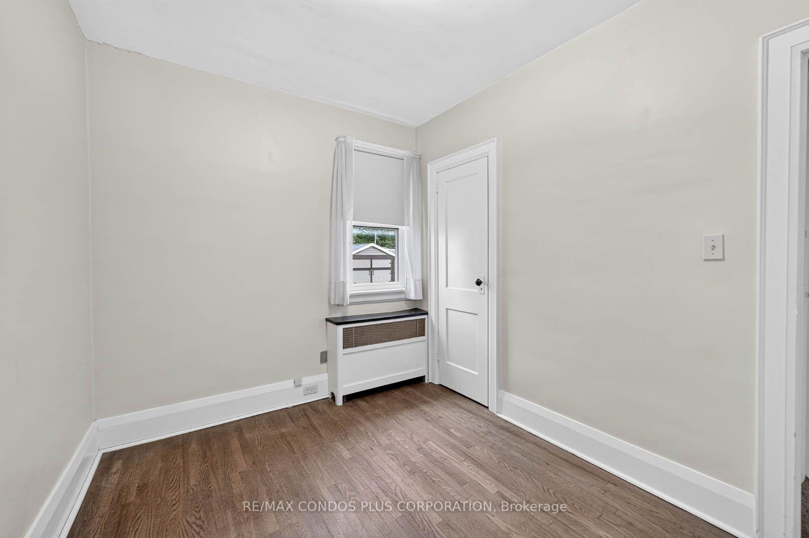 Photo 17 of 77 Fifth Street, Etobicoke, New Toronto — HOMEH
