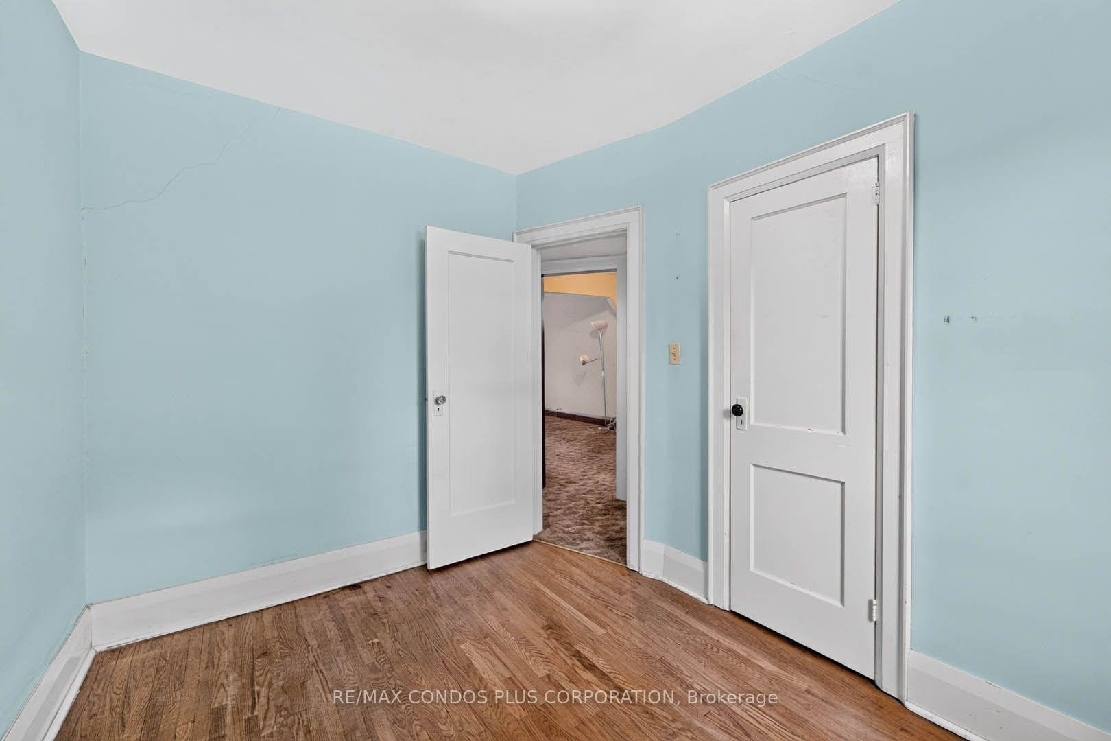 Photo 19 of 77 Fifth Street, Etobicoke, New Toronto — HOMEH