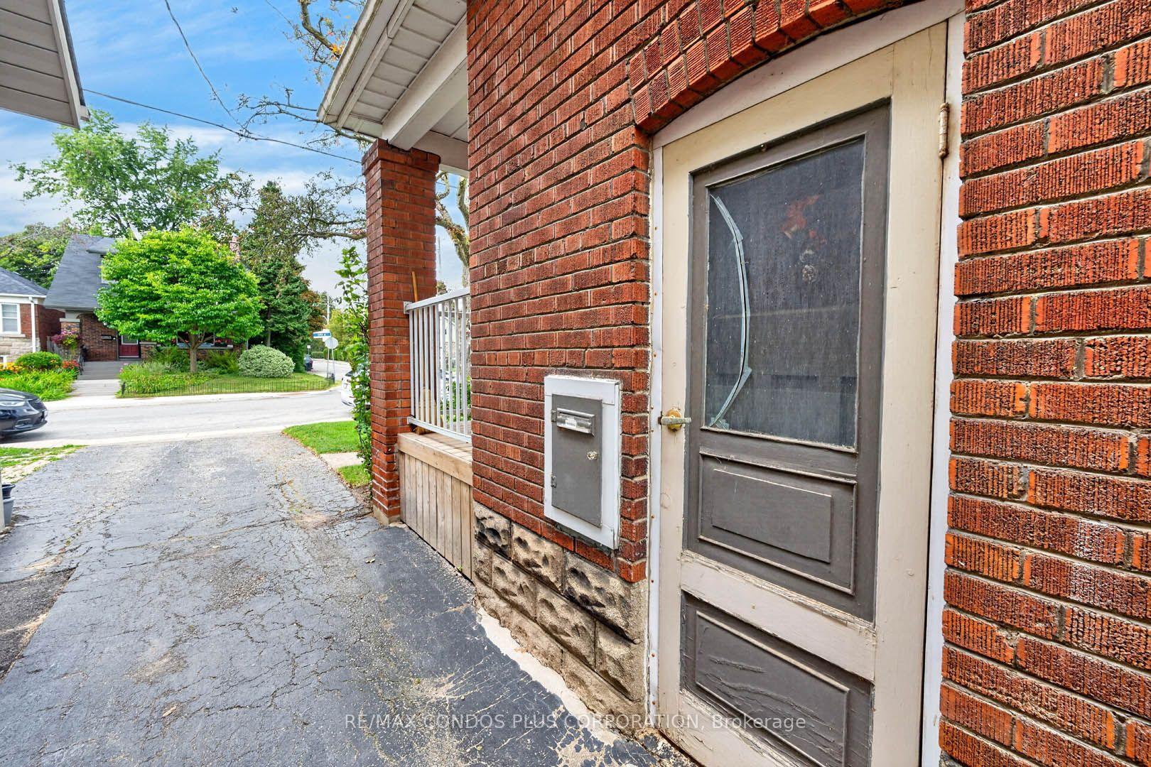 Photo 21 of 77 Fifth Street, Etobicoke, New Toronto — HOMEH