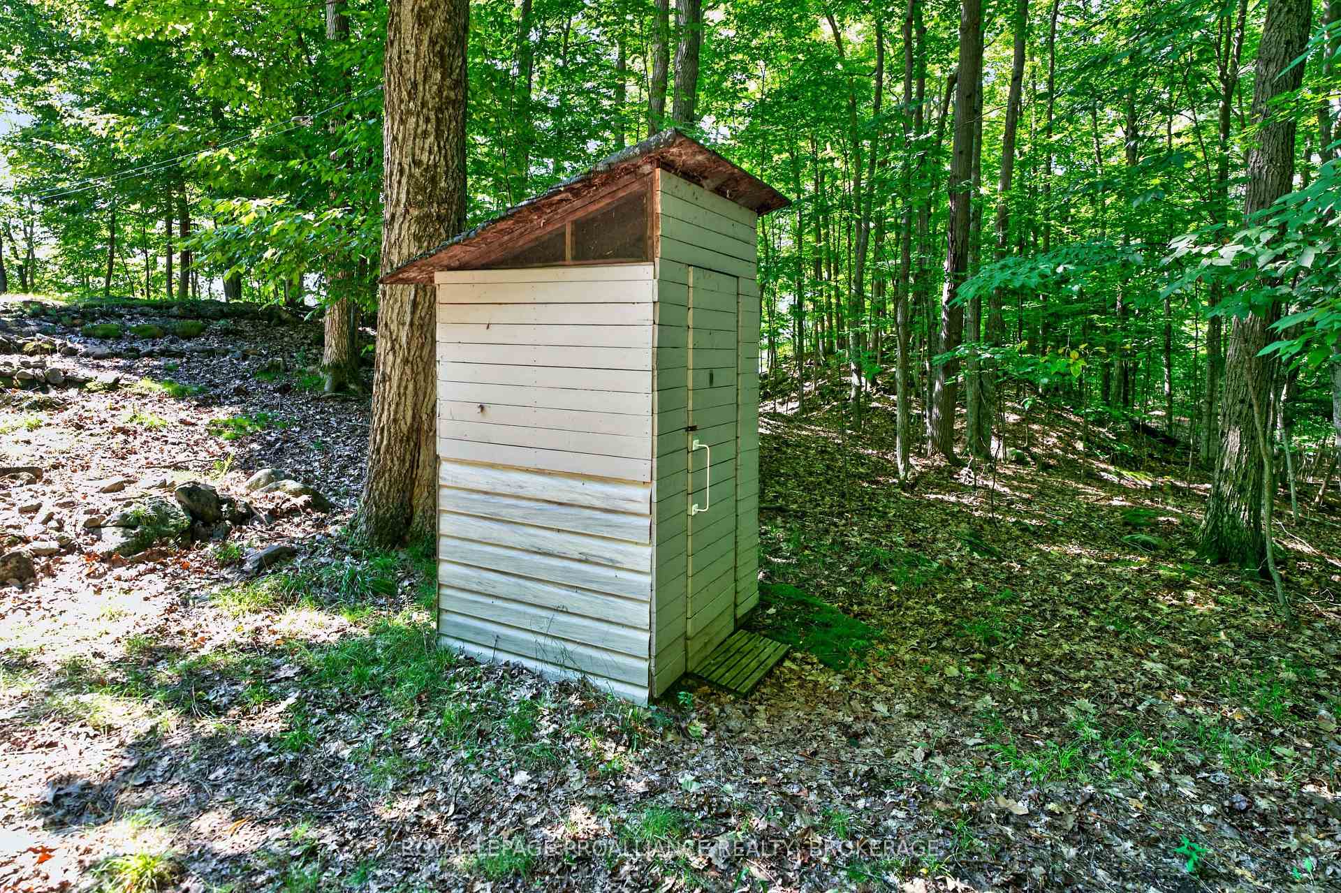 Photo 13 of 20 Porcupine Island, Frontenac, Frontenac South — HOMEH