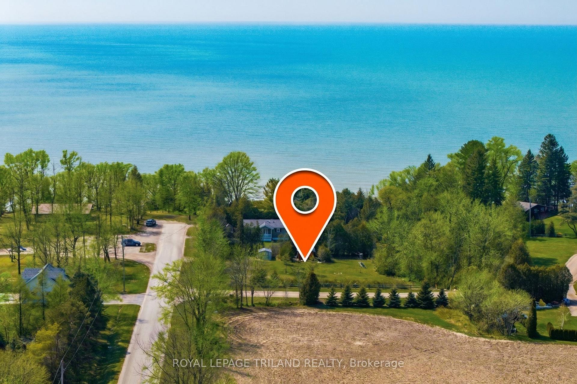 Photo 11 of 33714 Pavilion Road, Bluewater, Stanley — HOMEH
