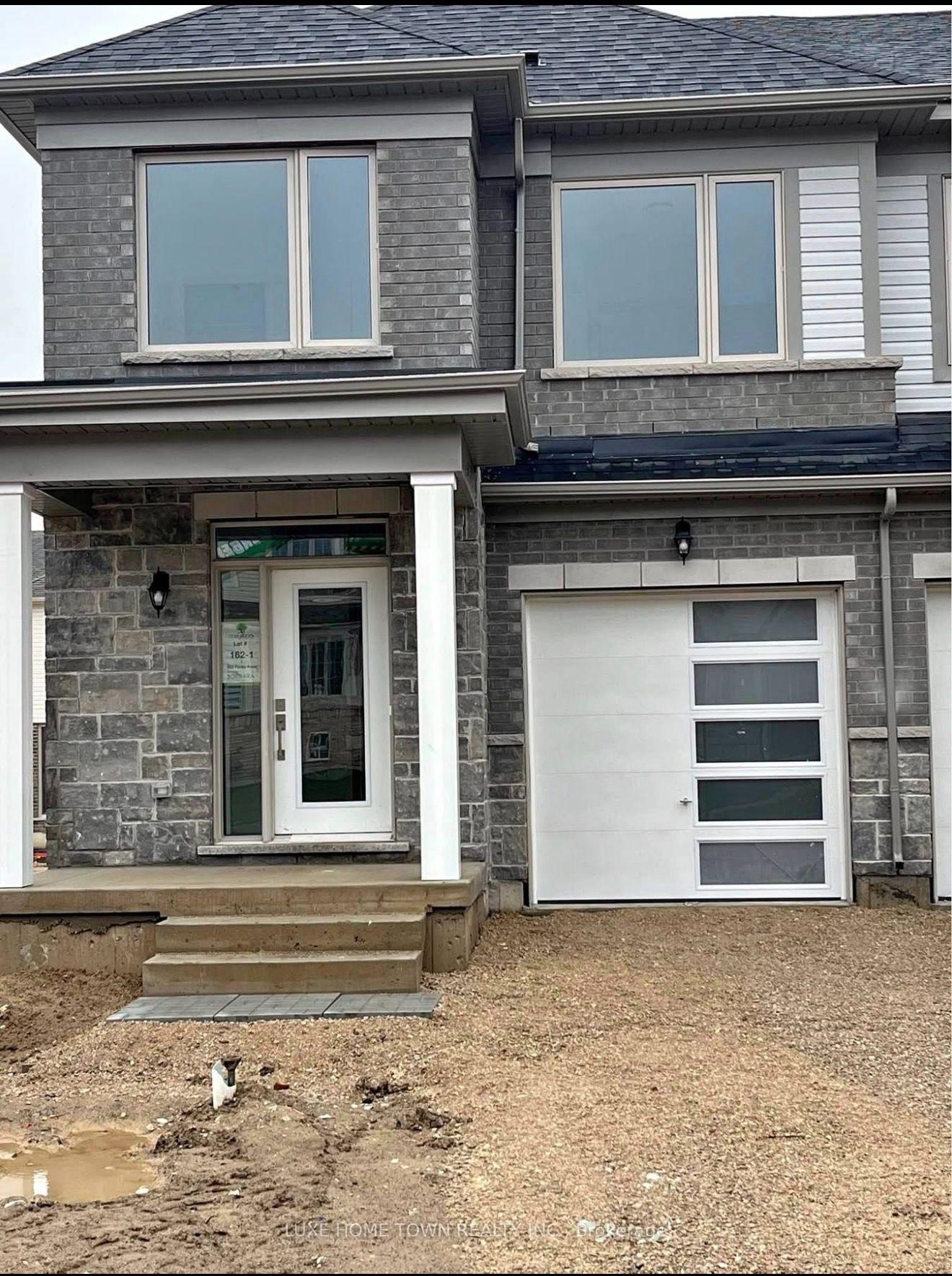 Photo 1 of 203 Farley Road, Centre Wellington, Fergus — HOMEH