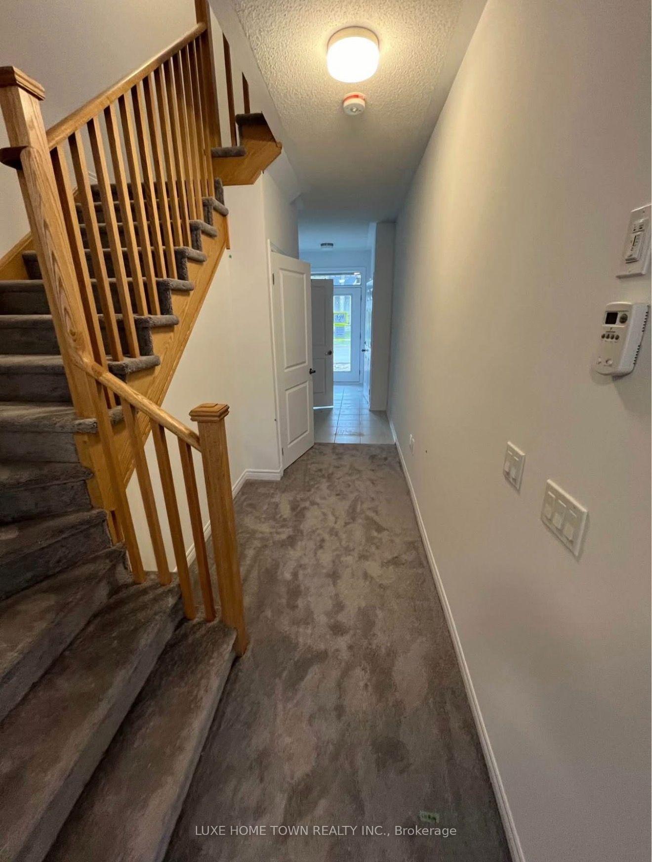 Photo 5 of 203 Farley Road, Centre Wellington, Fergus — HOMEH