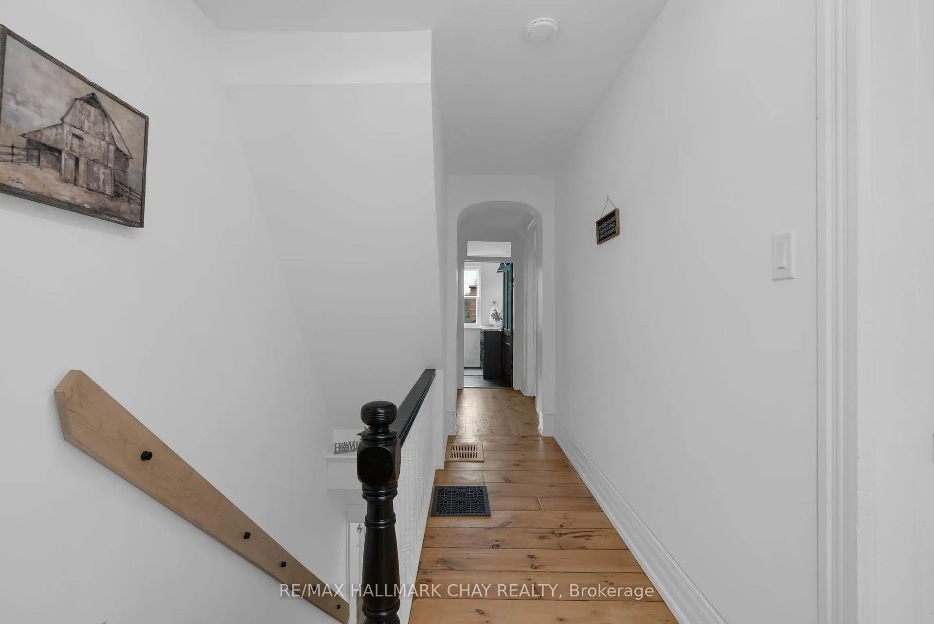 Photo 23 of 86 Mill Street E, Springwater, Hillsdale — HOMEH