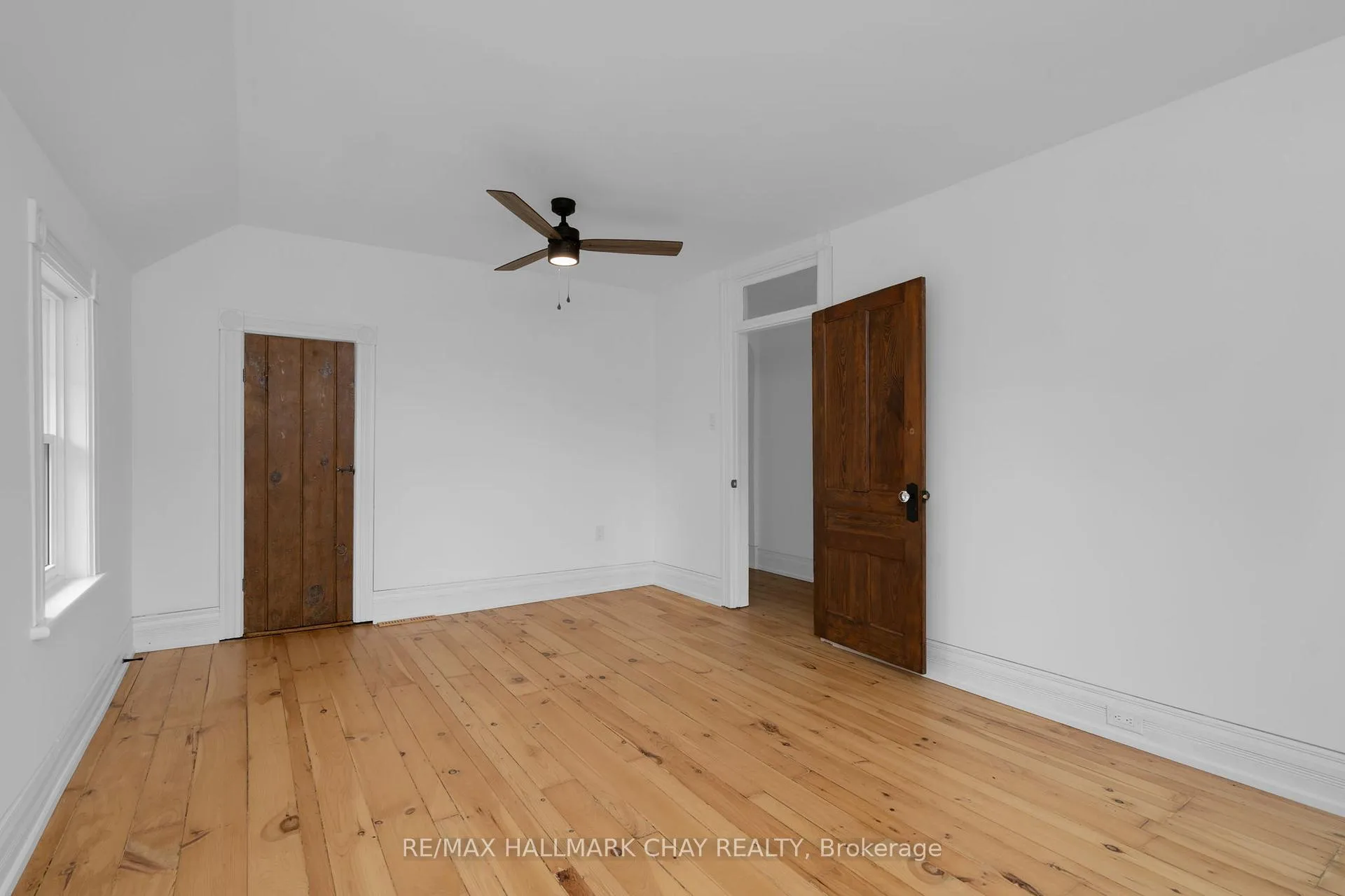 Photo 29 of 86 Mill Street E, Springwater, Hillsdale — HOMEH