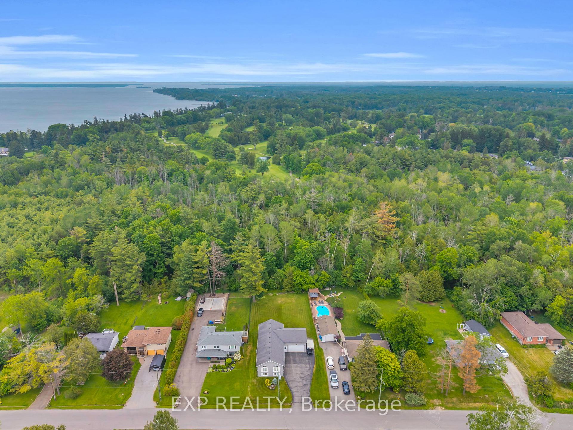 Photo 3 of 21 Sunnidale Boulevard, Georgina, Sutton & Jackson's Point — HOMEH