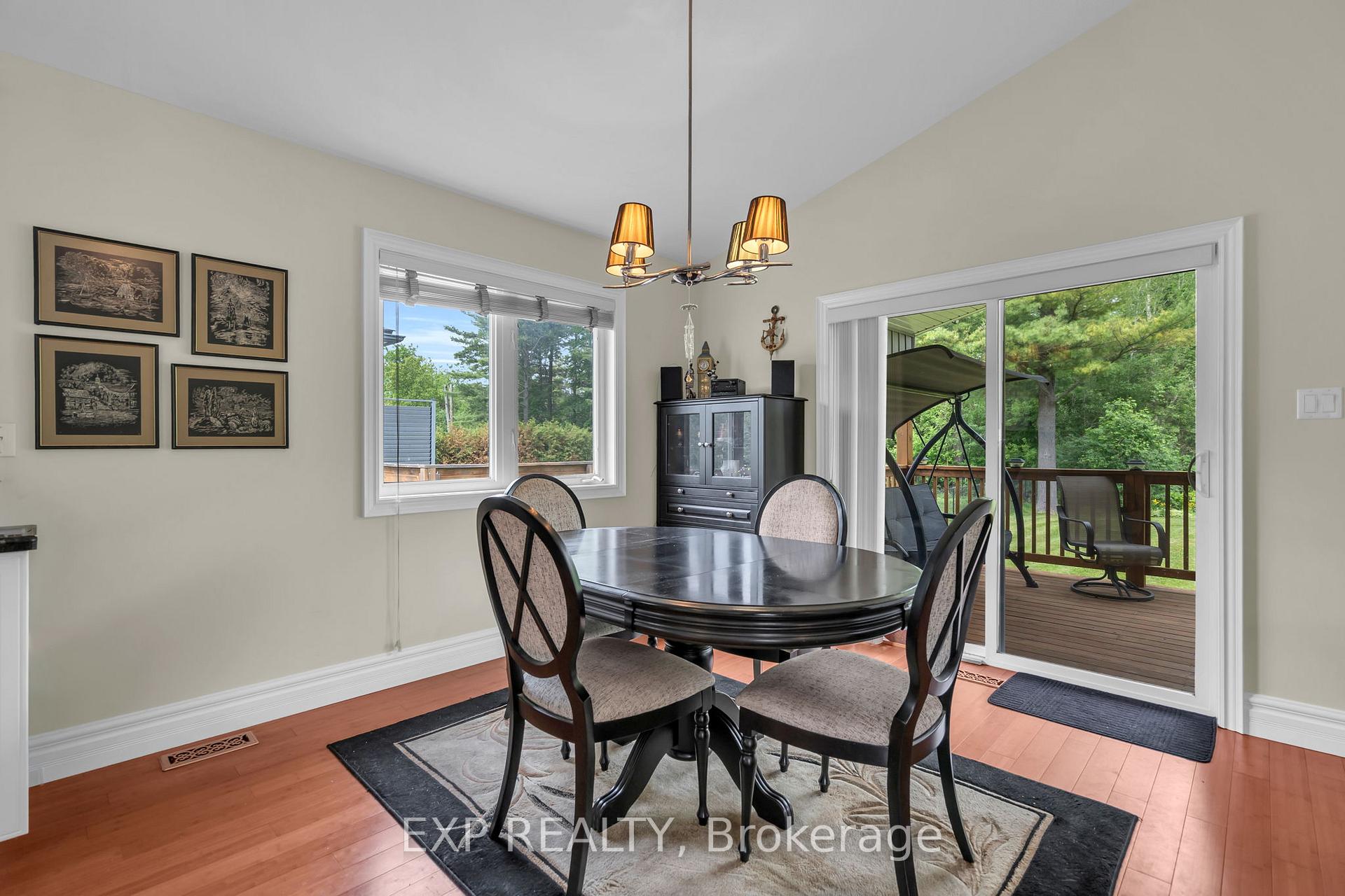 Photo 14 of 21 Sunnidale Boulevard, Georgina, Sutton & Jackson's Point — HOMEH