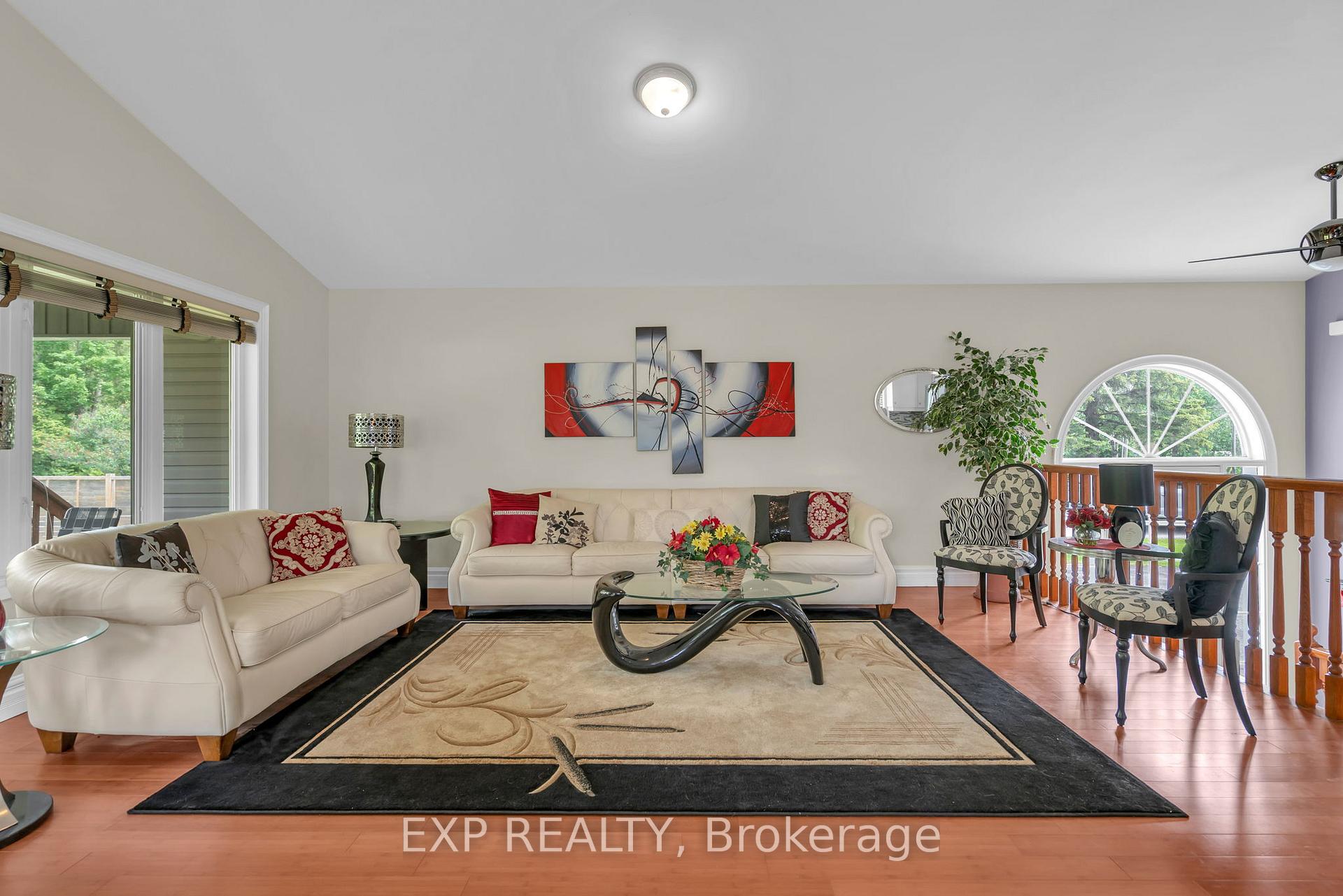 Photo 17 of 21 Sunnidale Boulevard, Georgina, Sutton & Jackson's Point — HOMEH